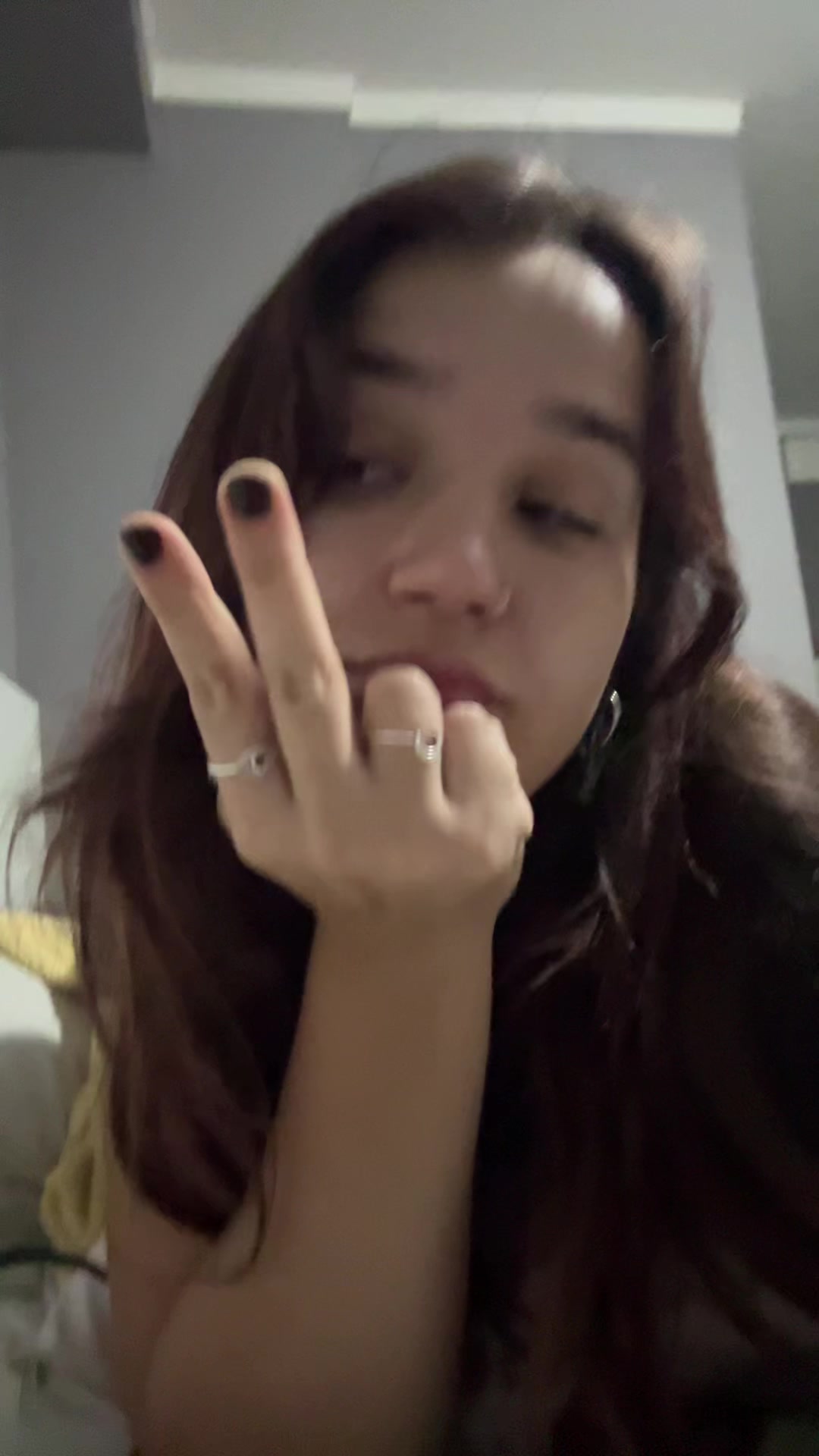 @moni