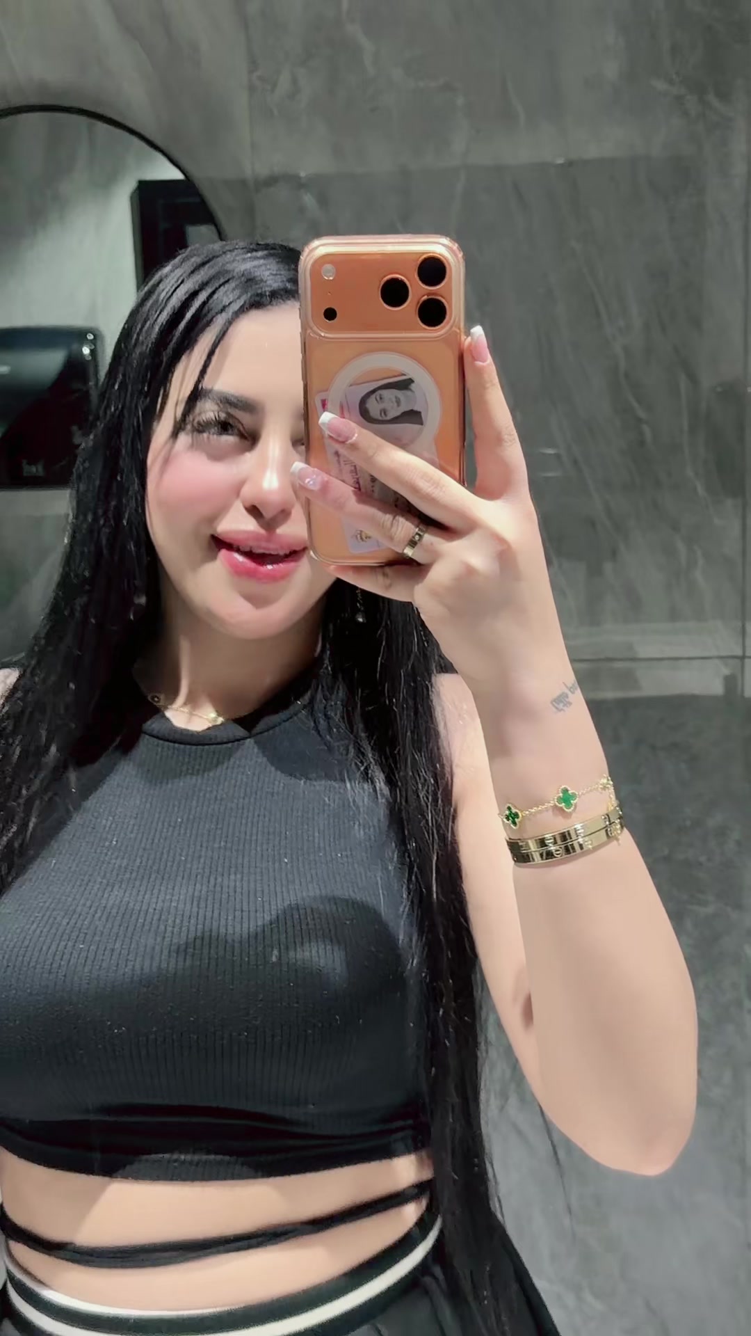 @بنت الحاج 🤑👑