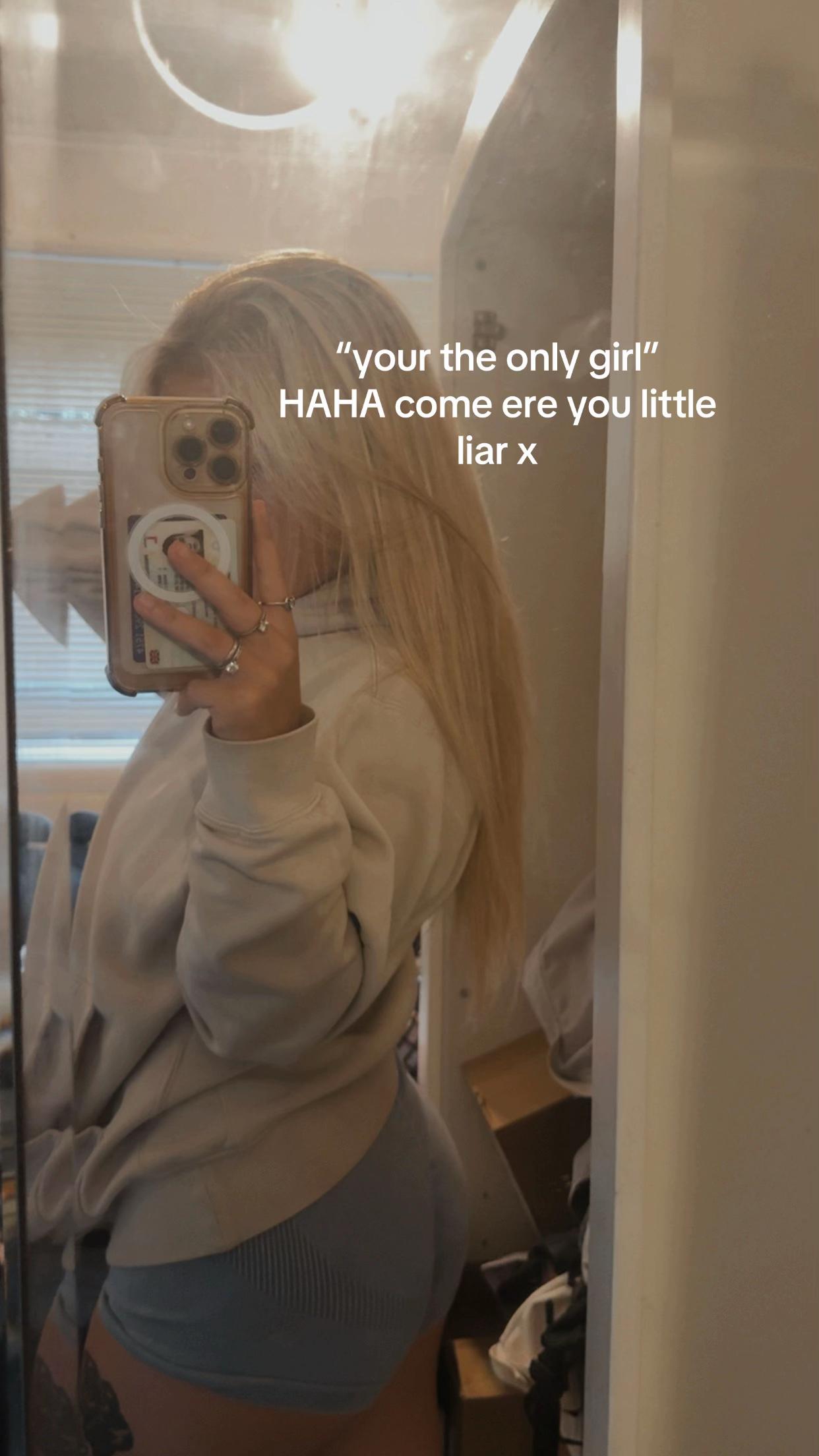 @demi 👀