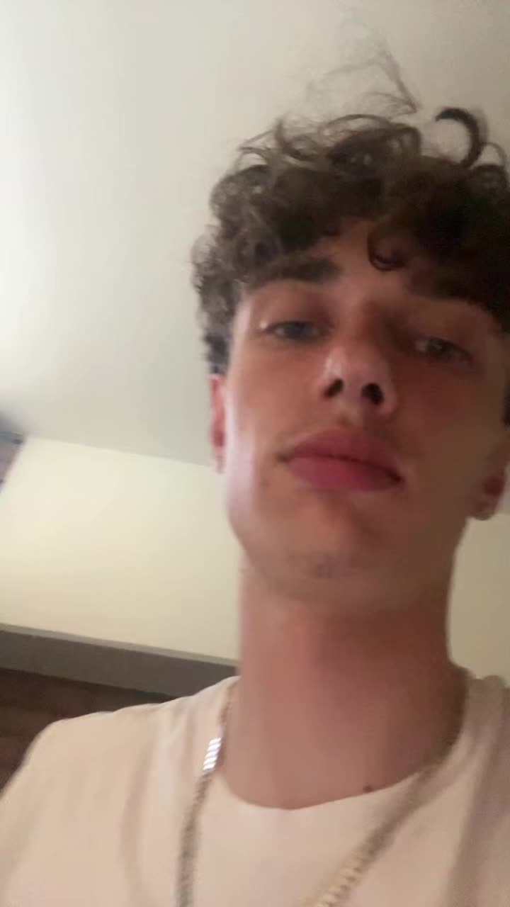 @Ajsb