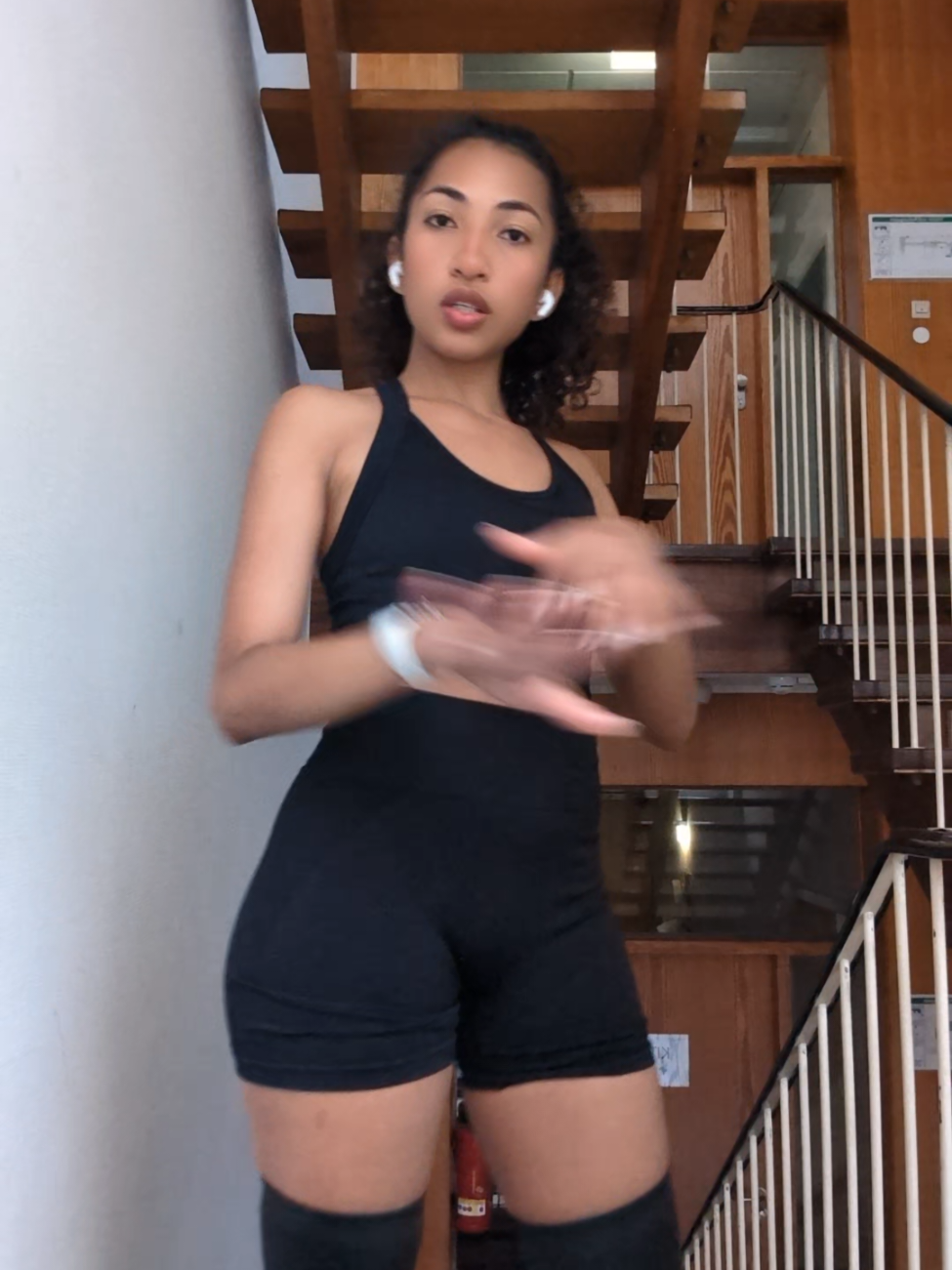 @StephanieIhari