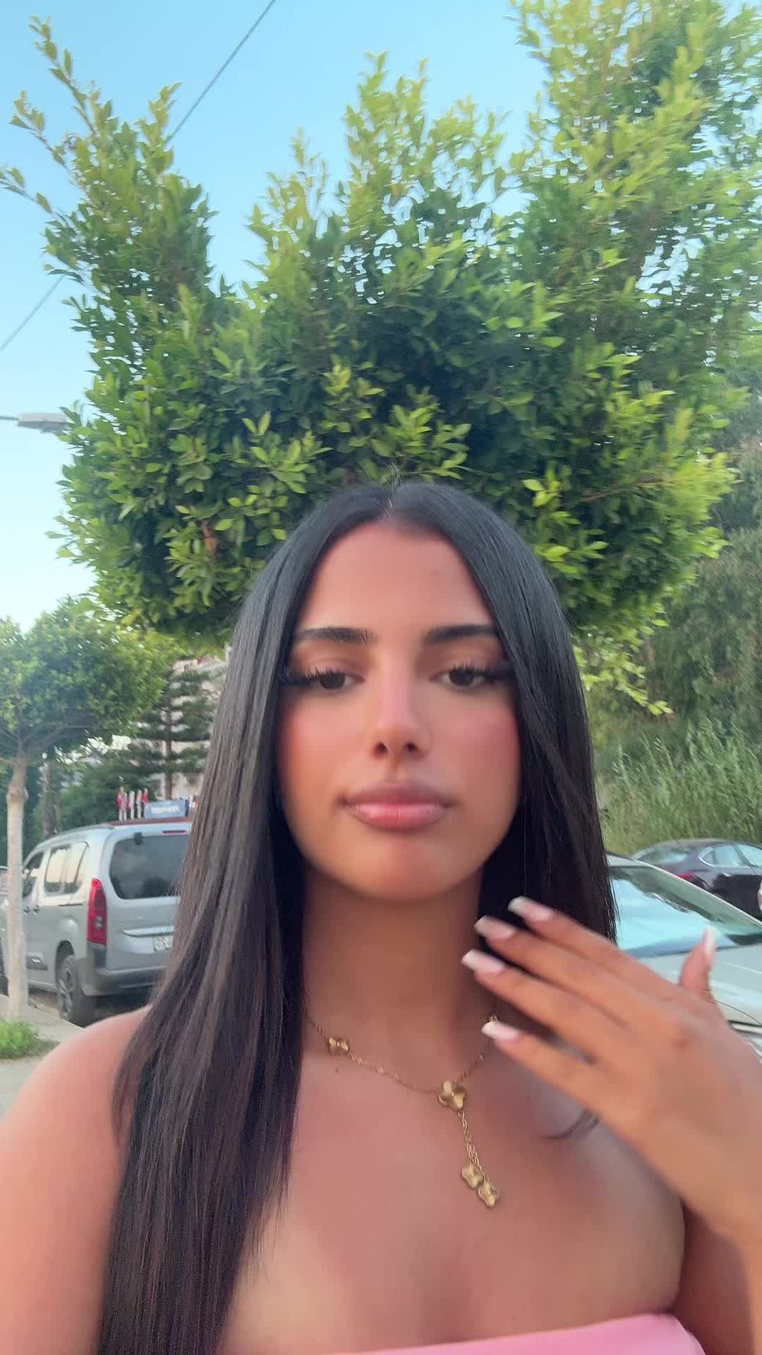 @𝐀𝐳𝐫𝐨𝐬𝐡