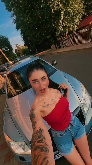 @FATA CU SKODA💙🤍