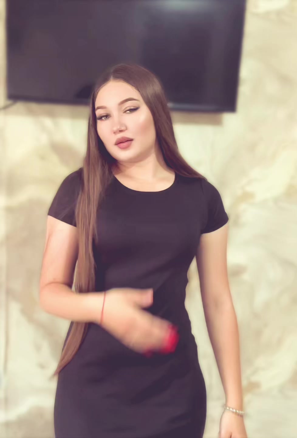 @👸🏻🖤