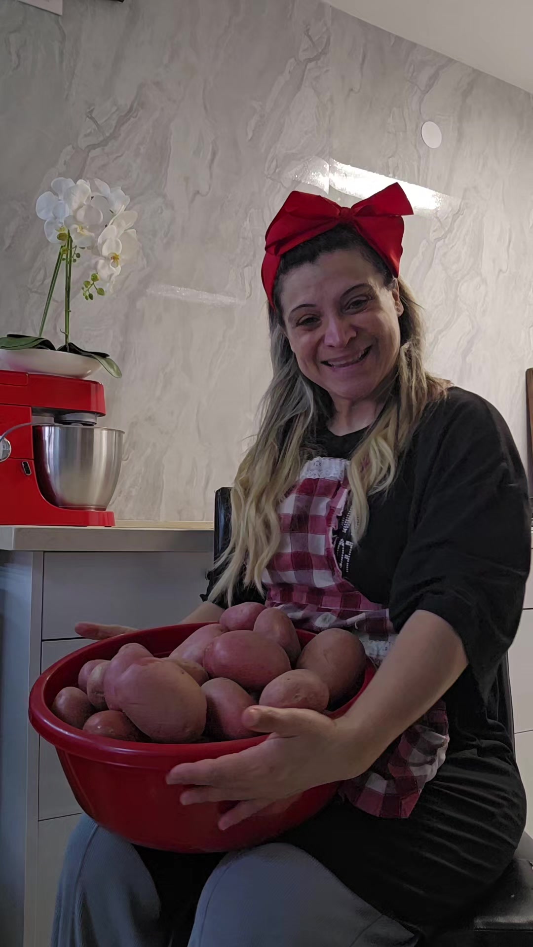 @אתי אנגל
