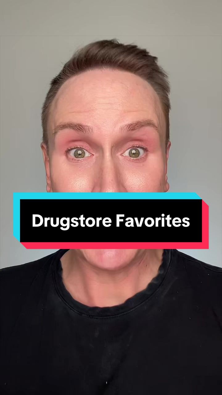 @Mister.makeupartist (Trevor)