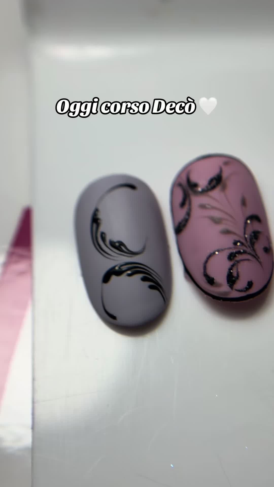 @Nail artist pink