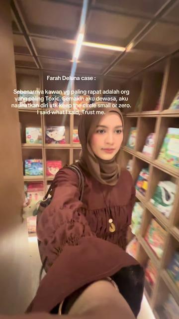 @⃟