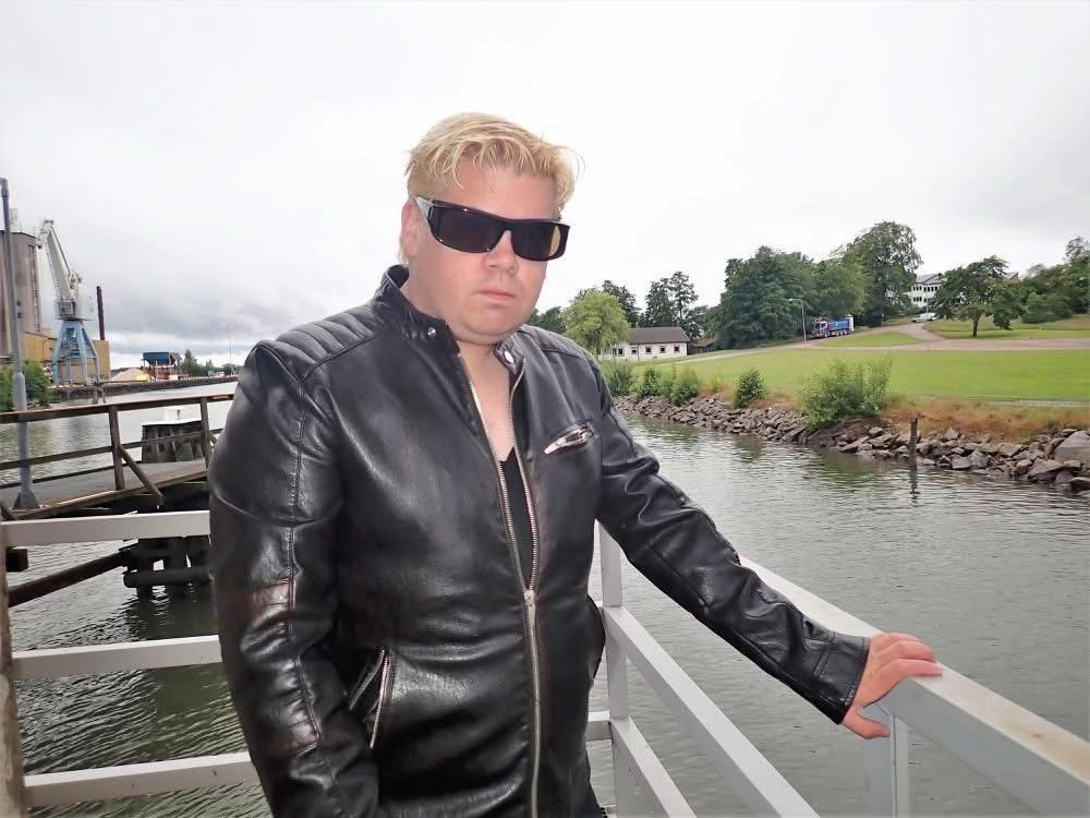 @Daniel Johansson