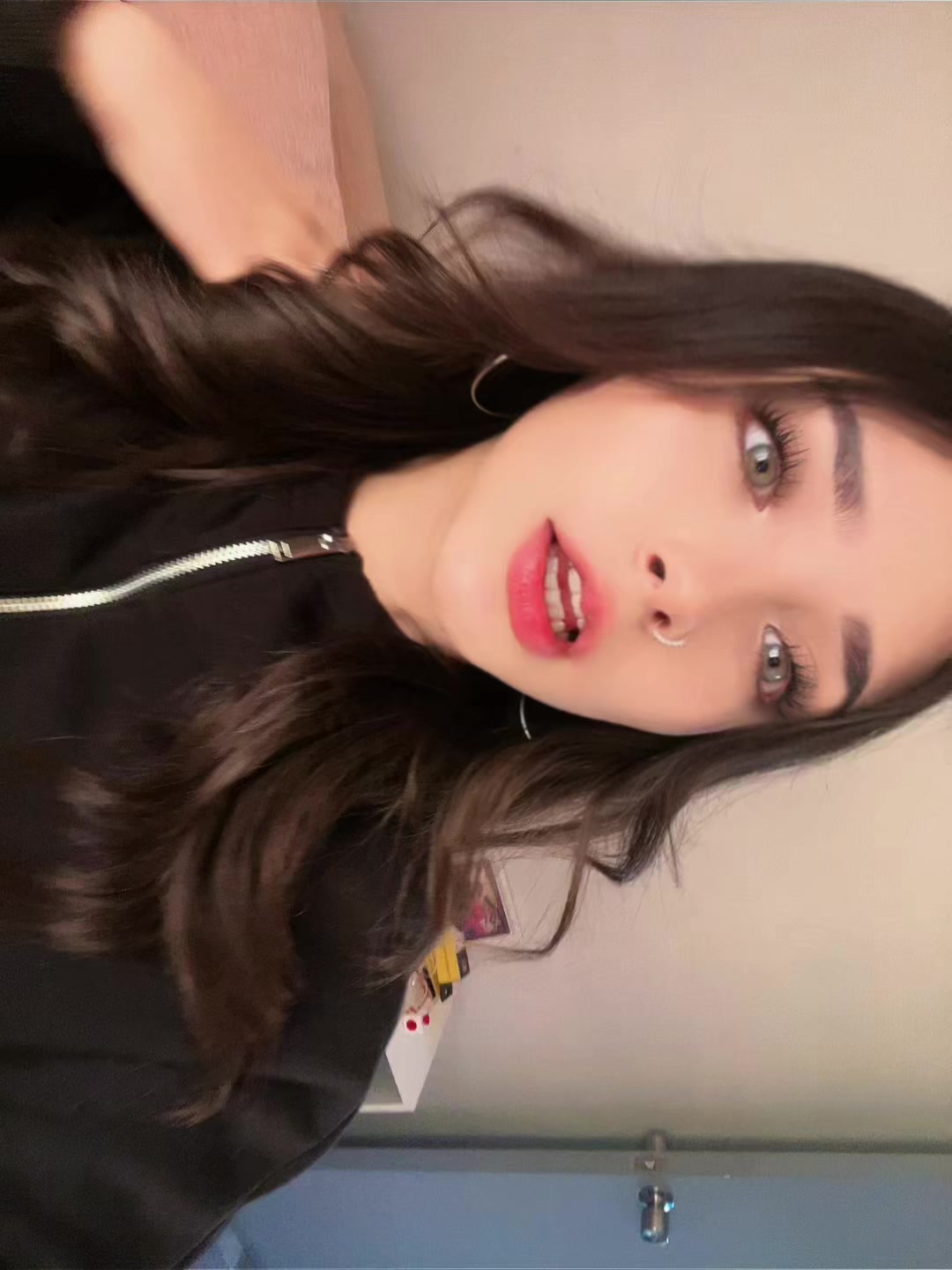 @𝒮𝒽𝒶𝓁𝑜 🩶