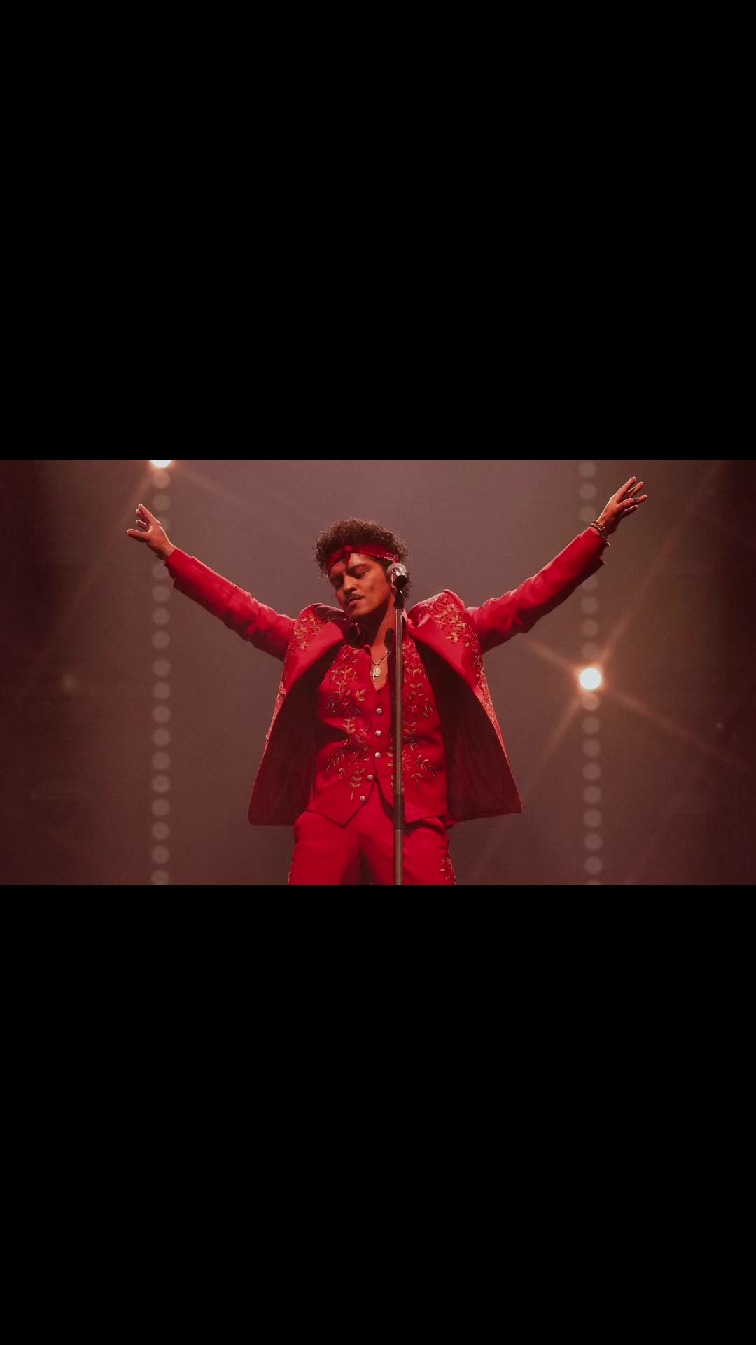 @Mars Hooligan Family