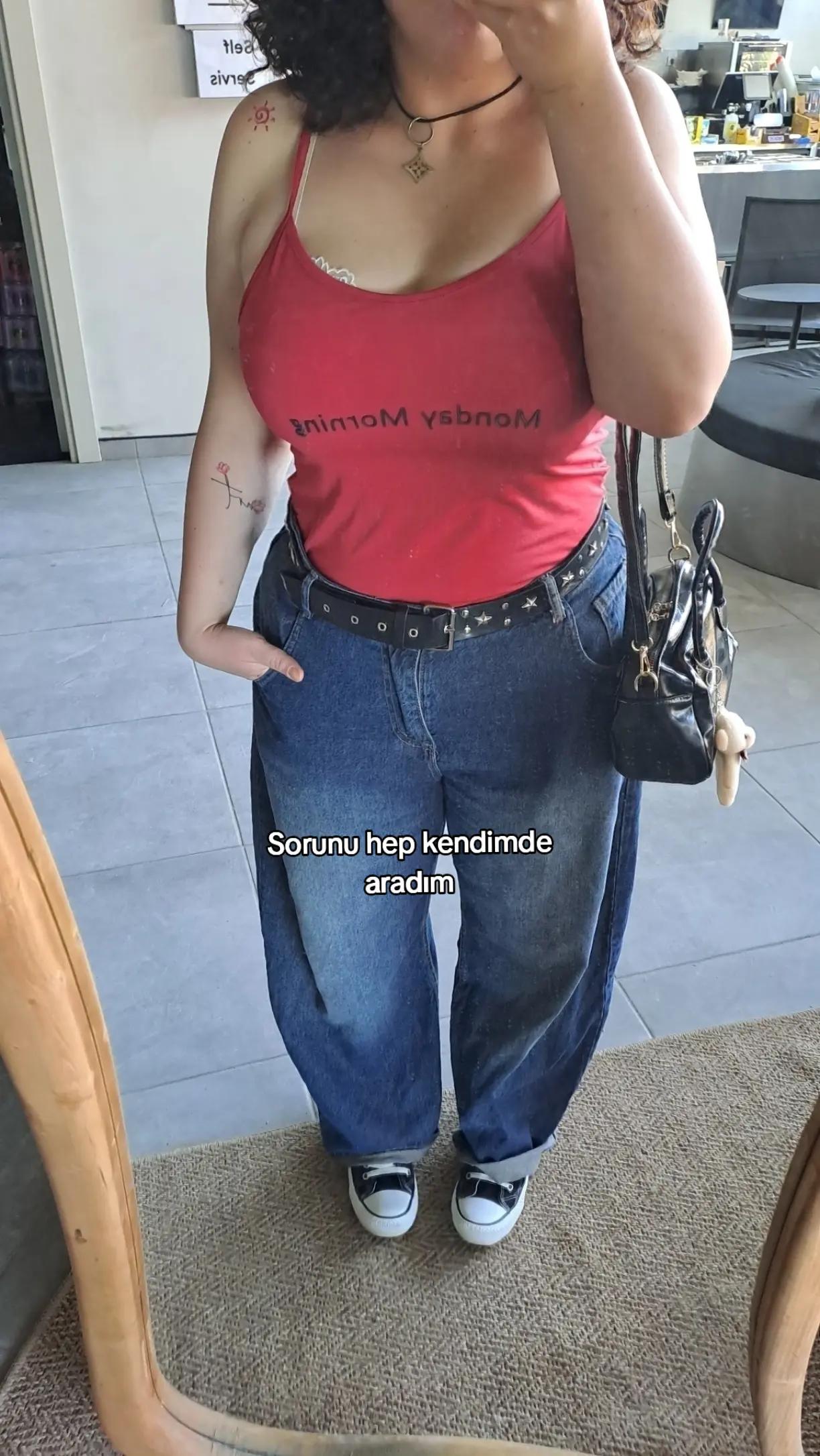 @🦦