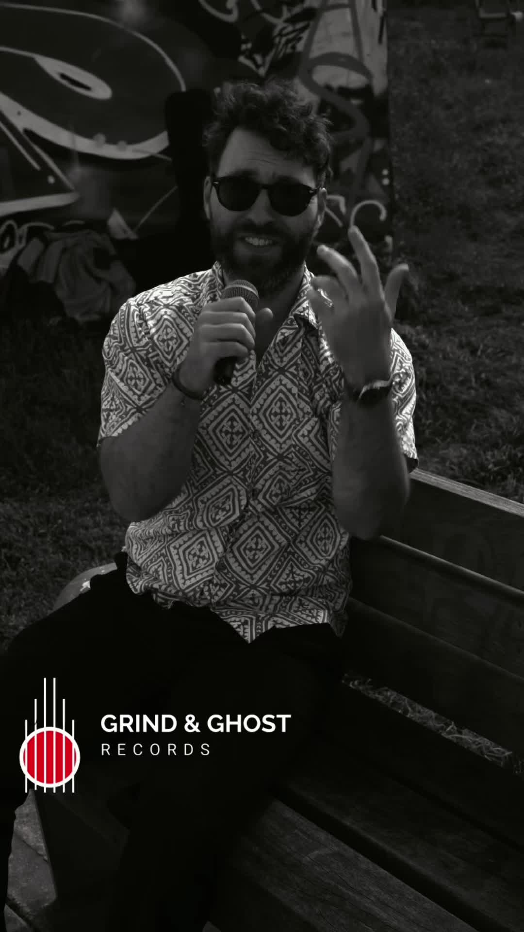 @G N G