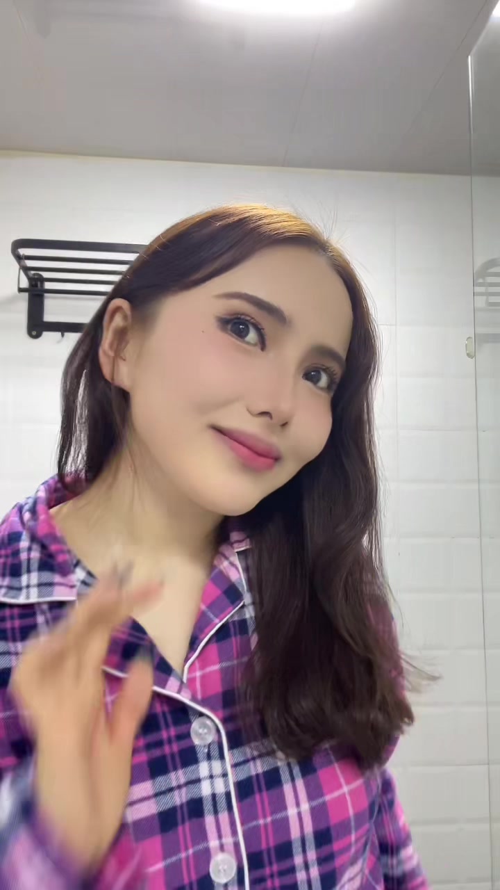 @Sophia