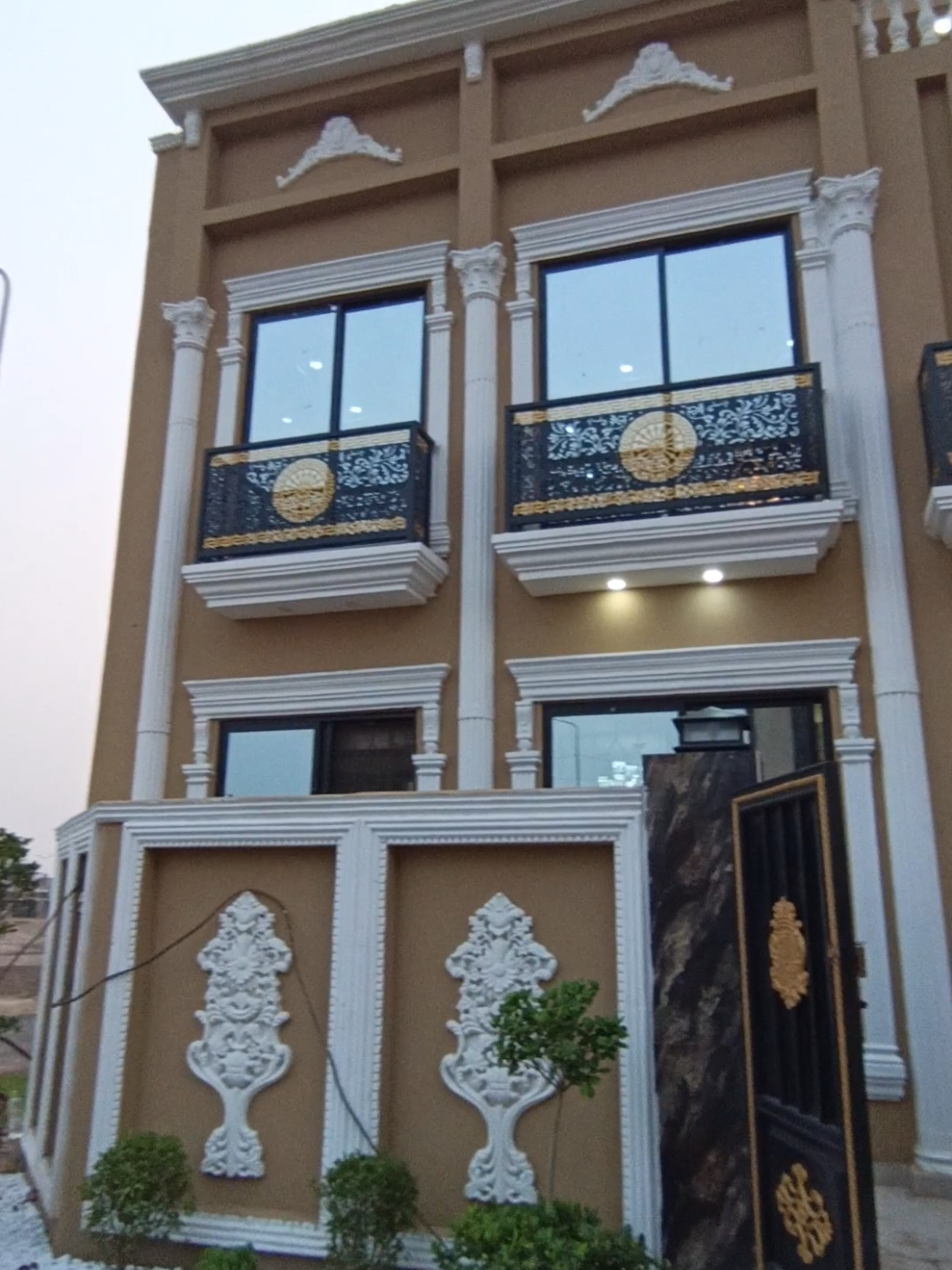 @Golden Property
