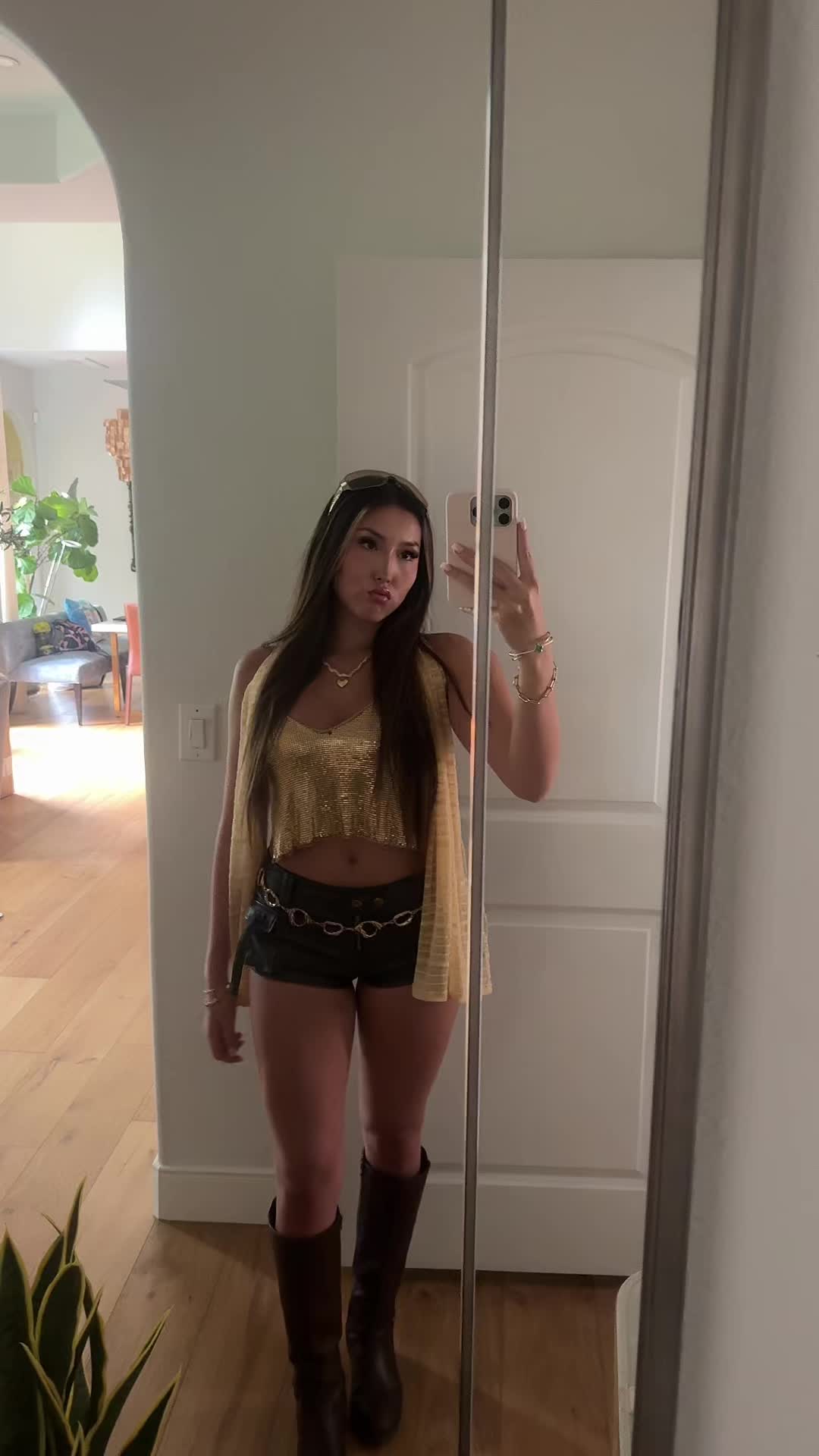 @reina