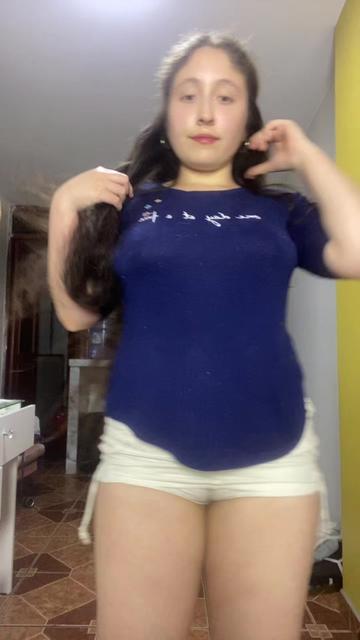 @camilareyeslara