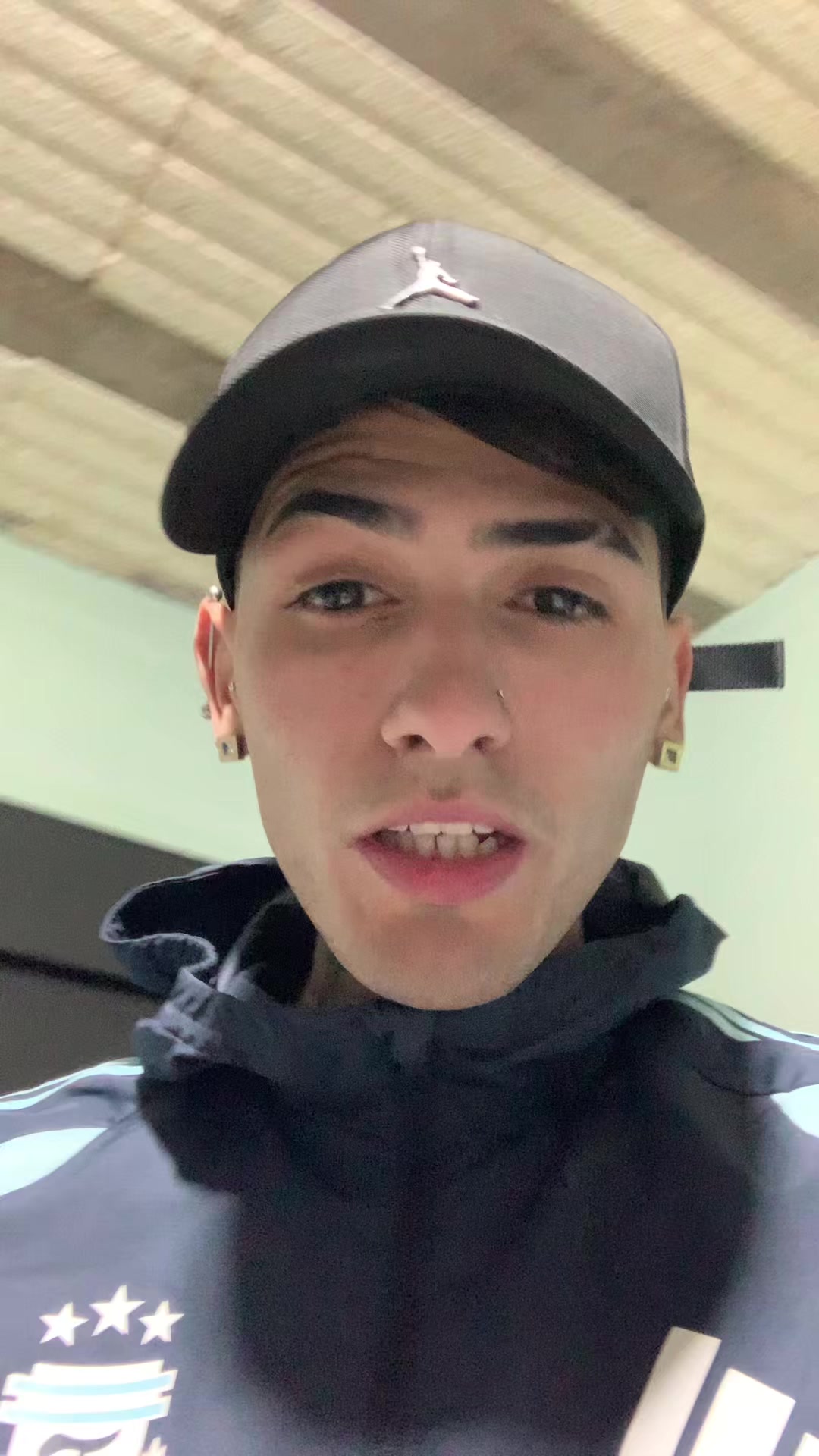 @AxelRobledo