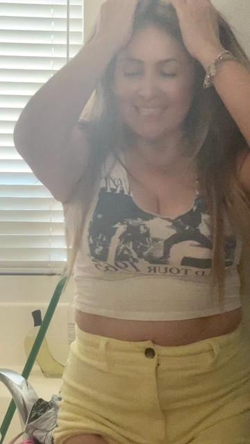@RoxyCarlos