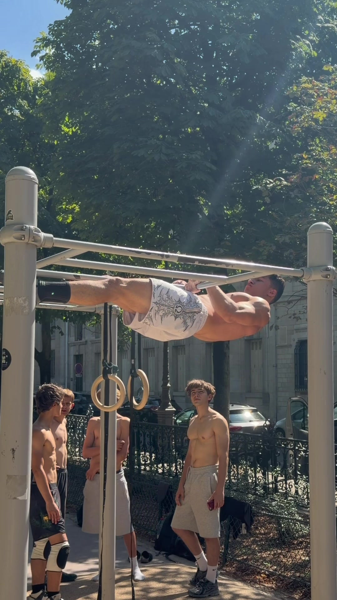 @Baki_calisthenics