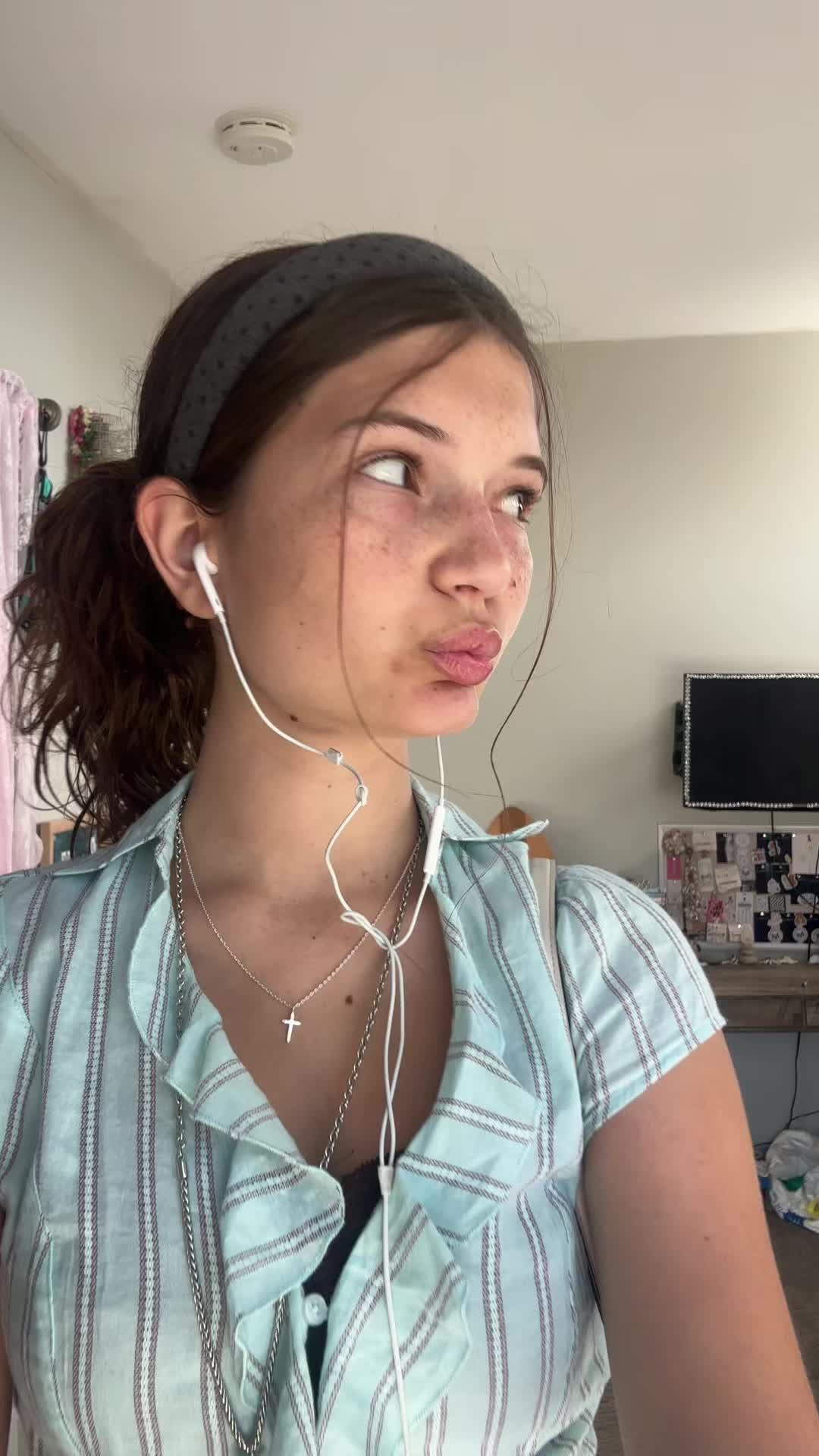 @Lucy🪽💿🫧🎵