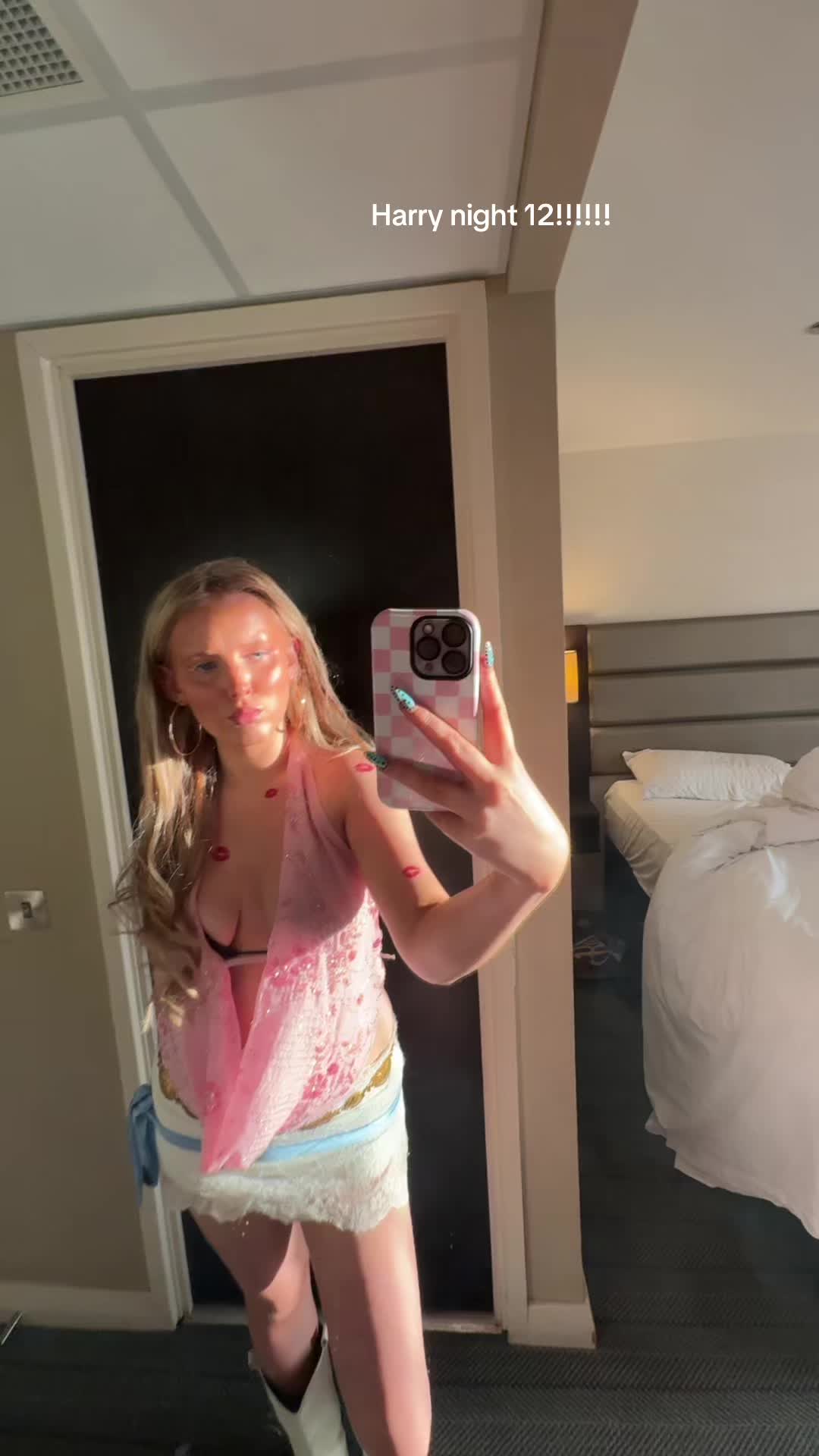 @pheebs 🧿🌷