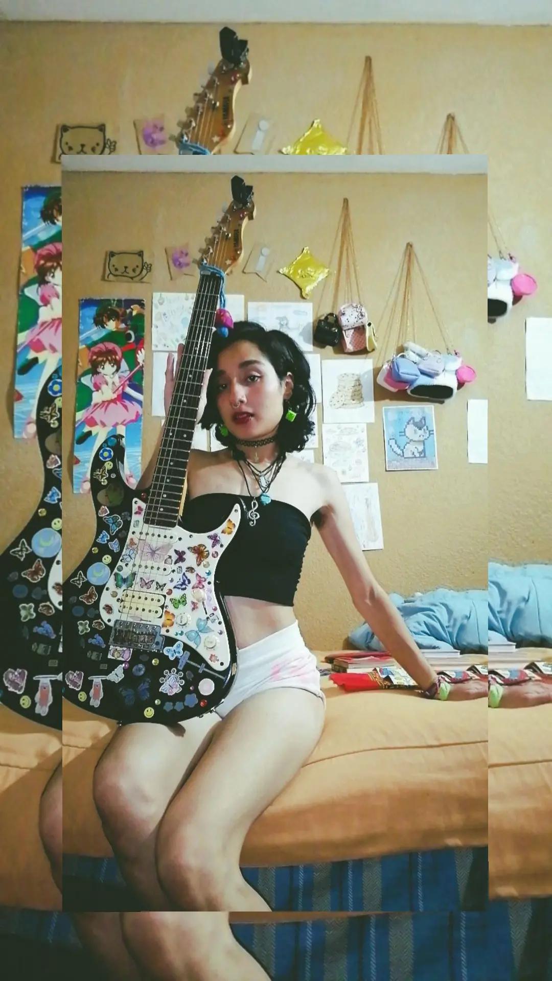 @eli berry 🔮✨🎸