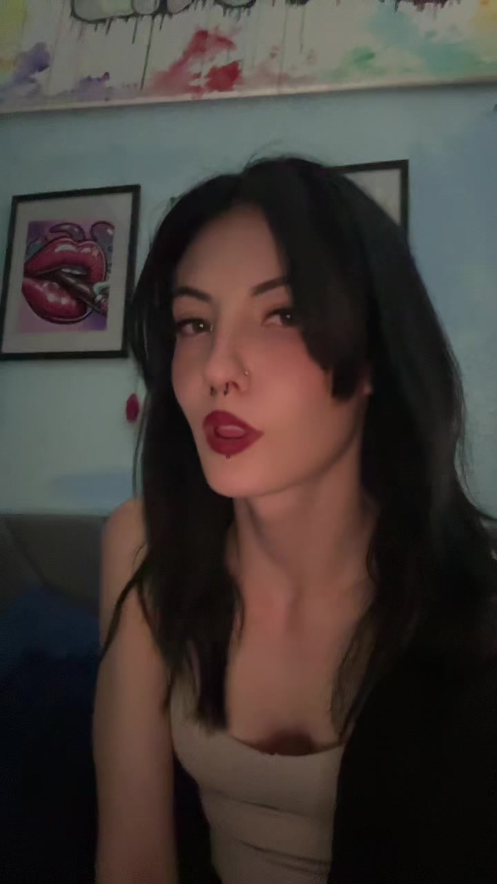@<3