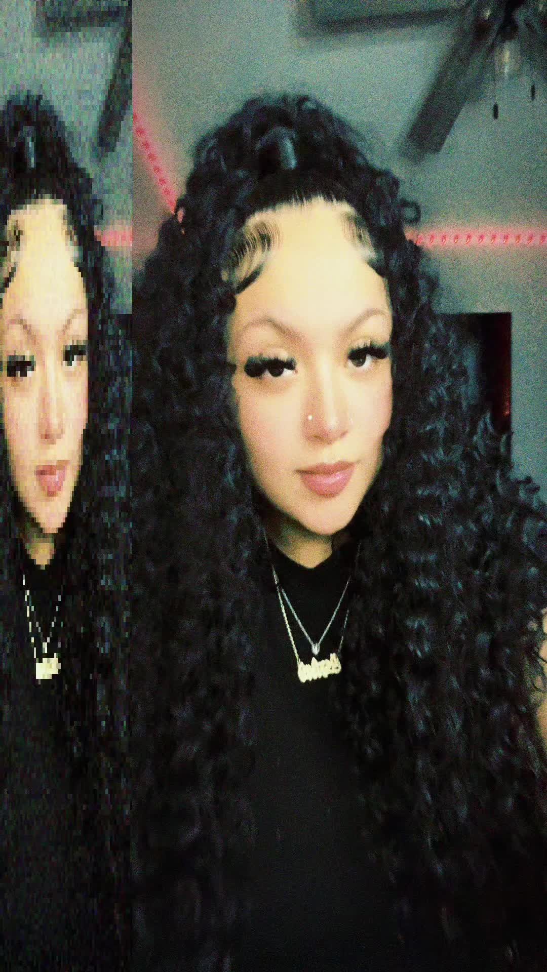 @_actuallydezlyn