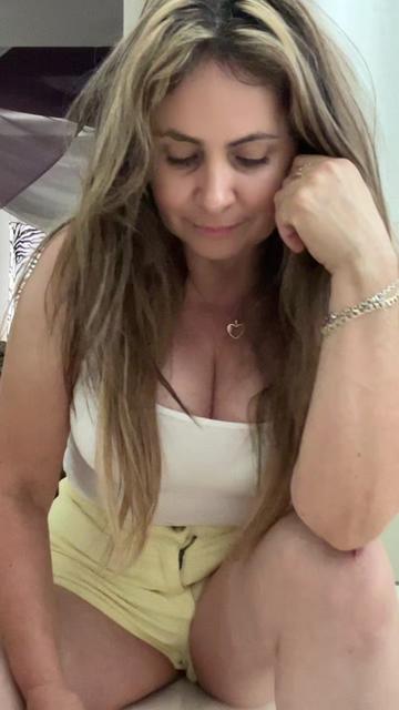 @RoxyCarlos