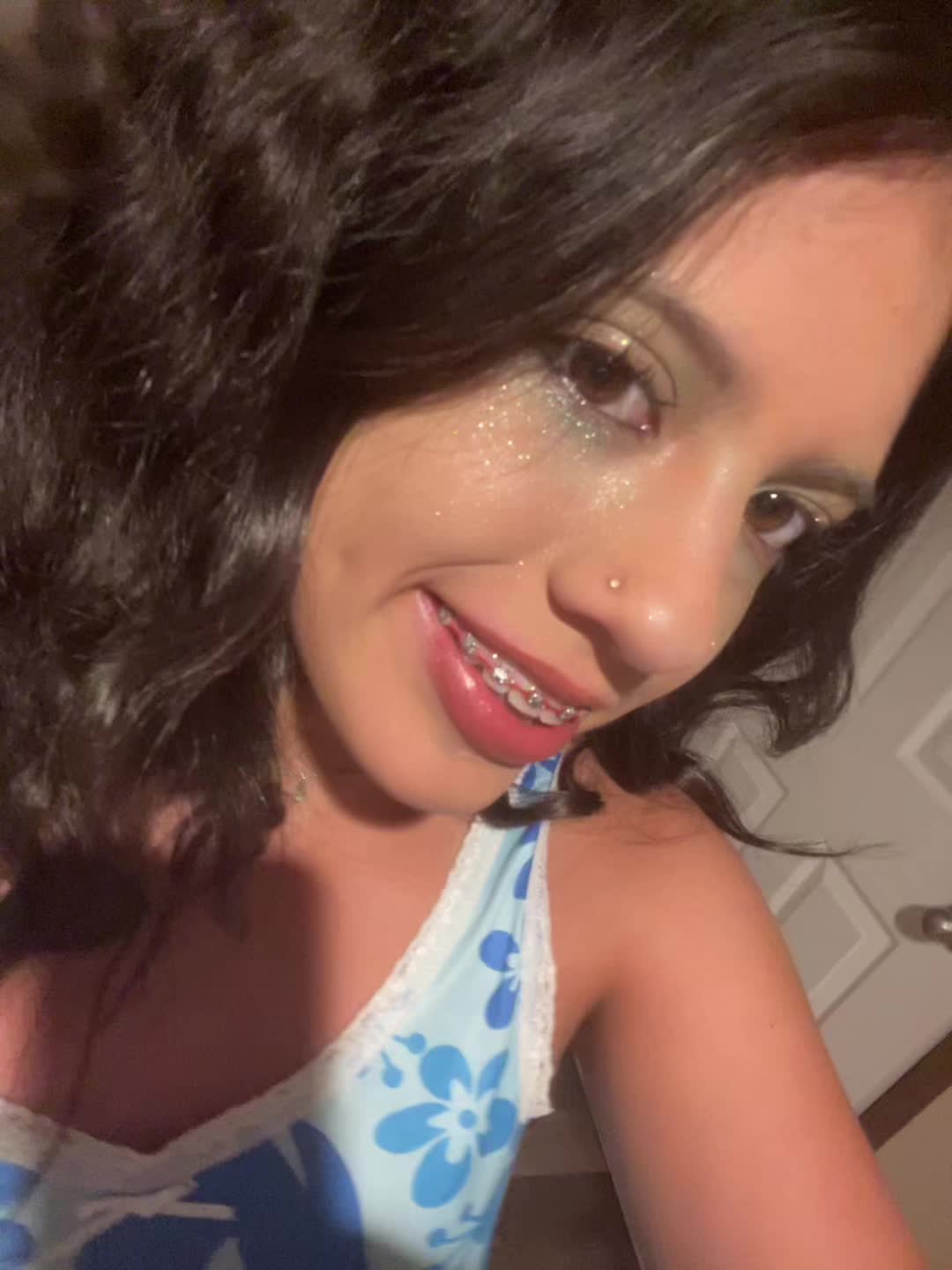 @🦄