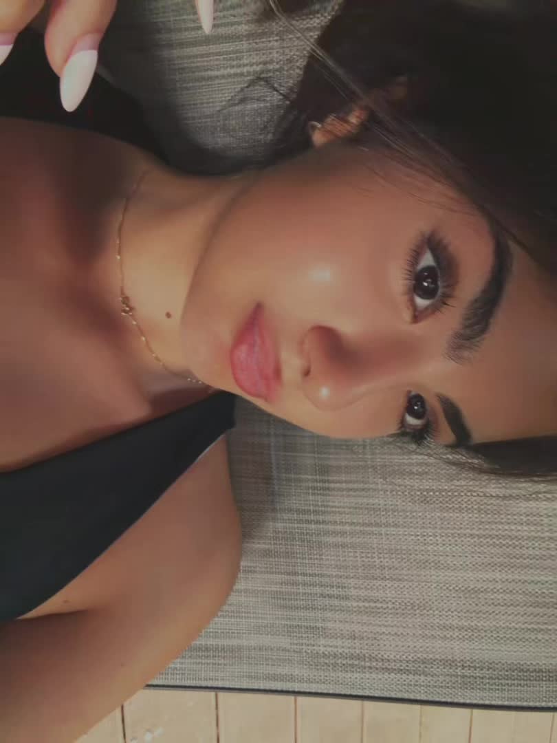 @Ari🤍