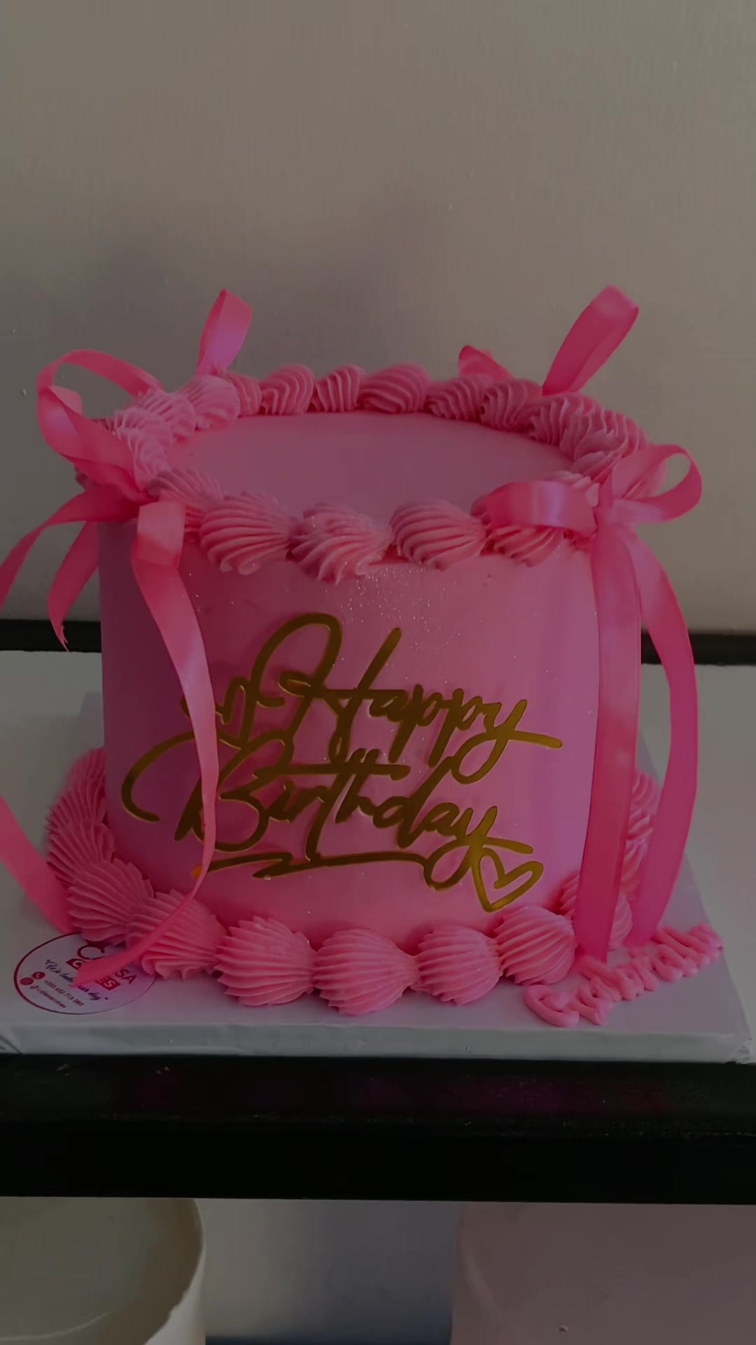 @calesacakes
