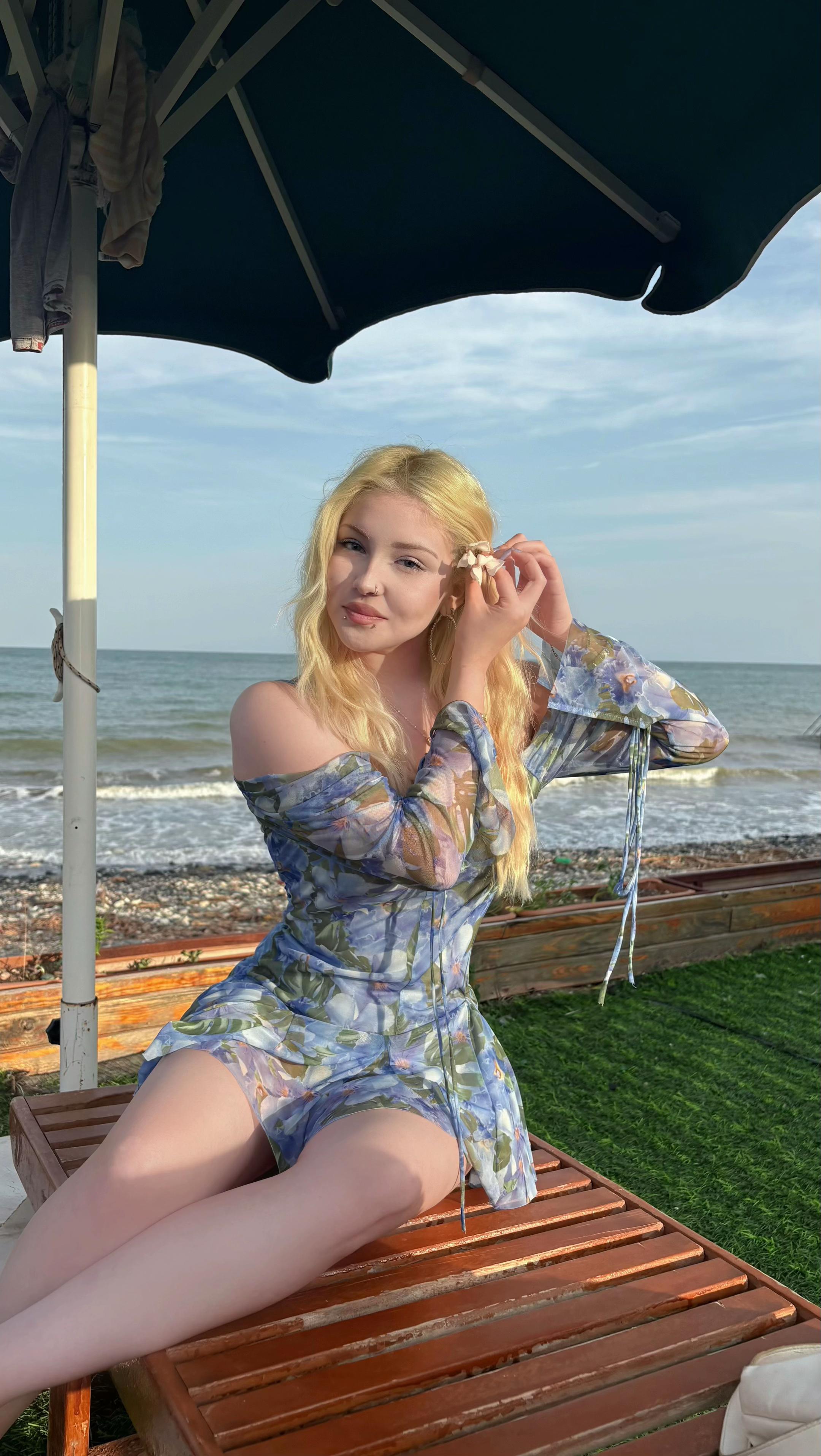 @Elaaaa