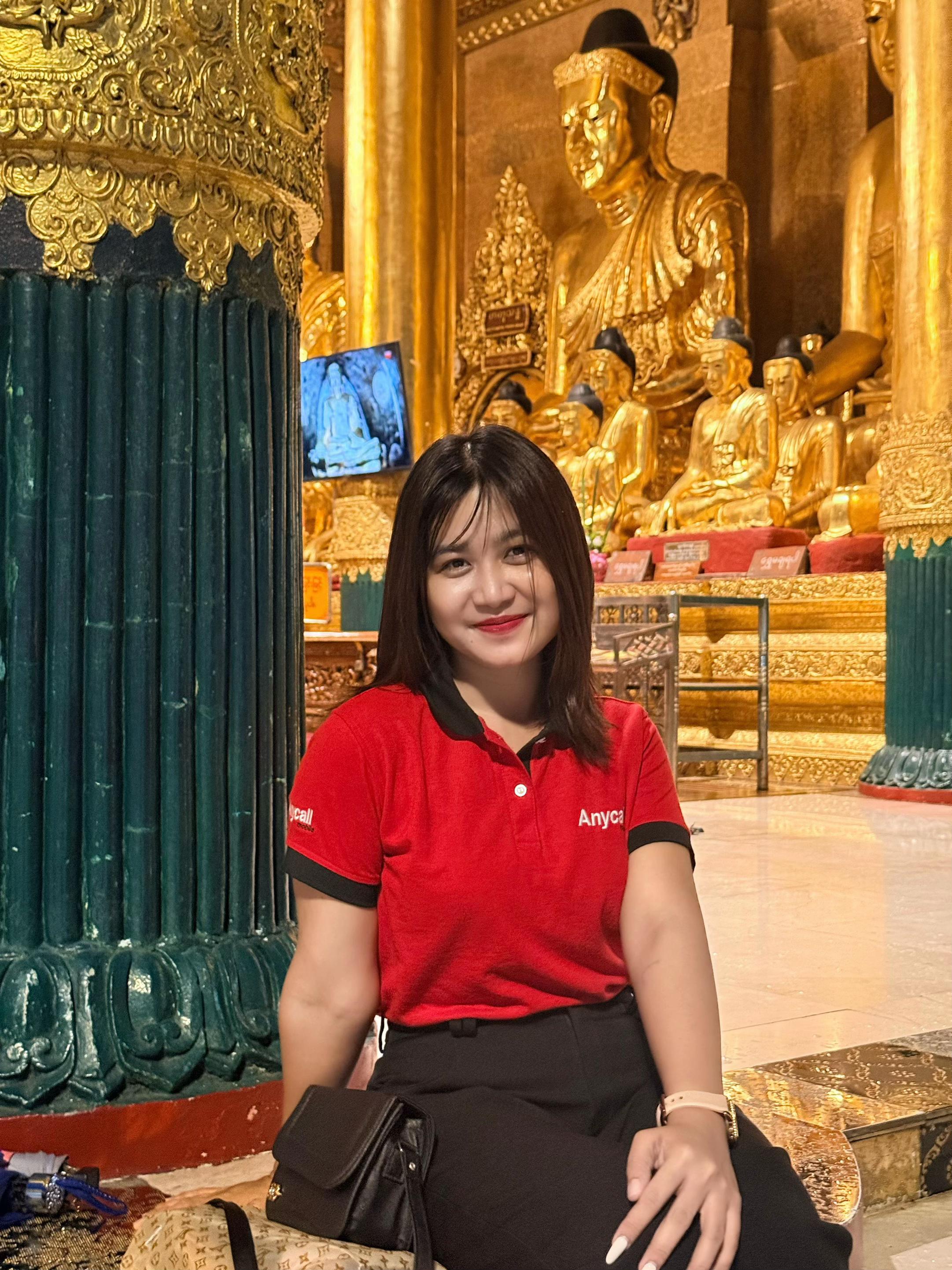 @Hnin Lae 🦂