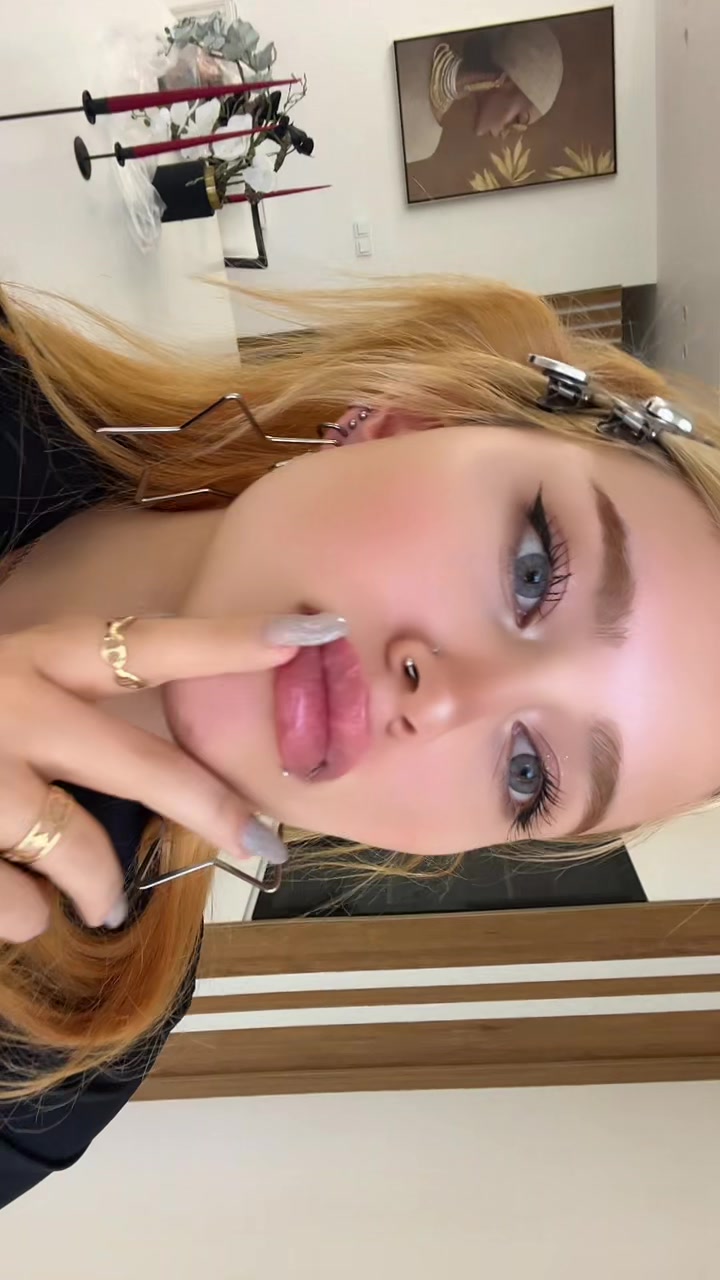 @heliaydn