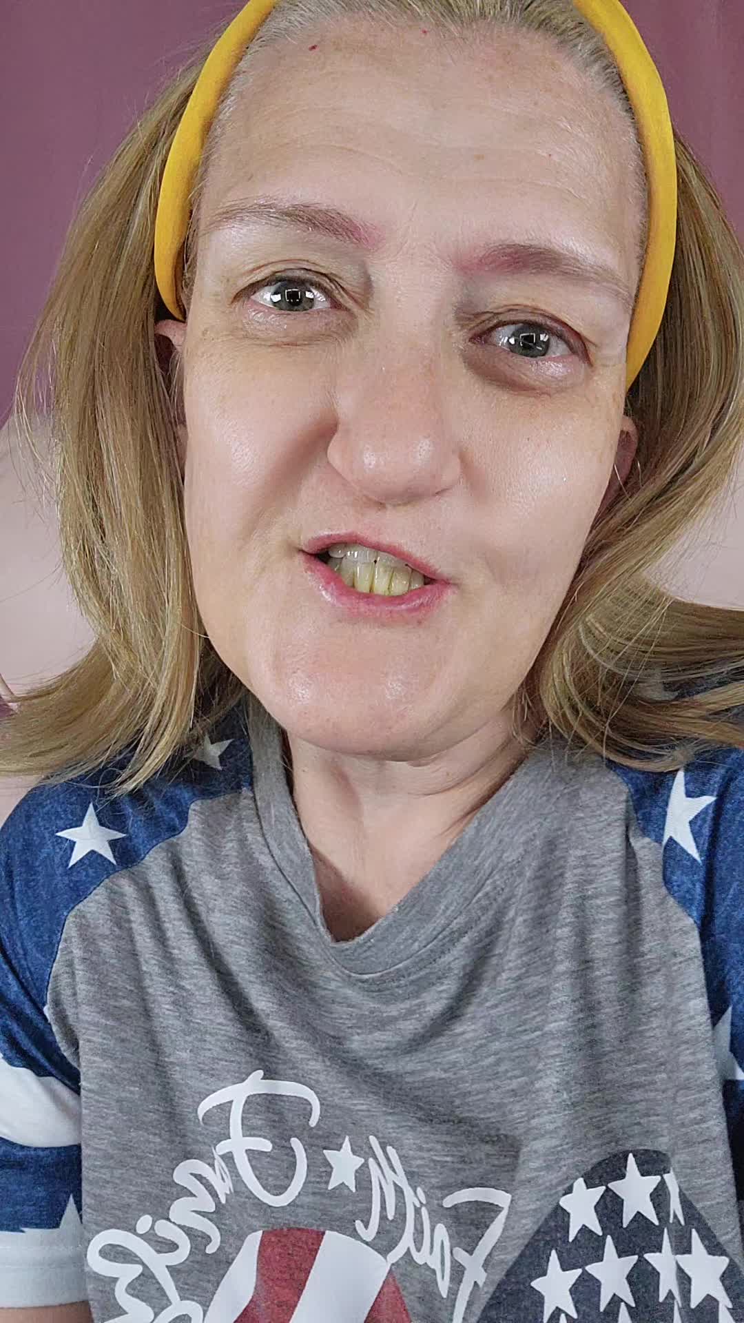 @Charmakeupcorner