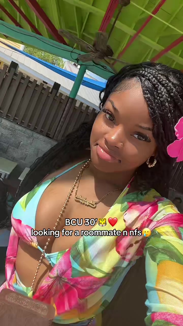 @somerandomprettygirl4809