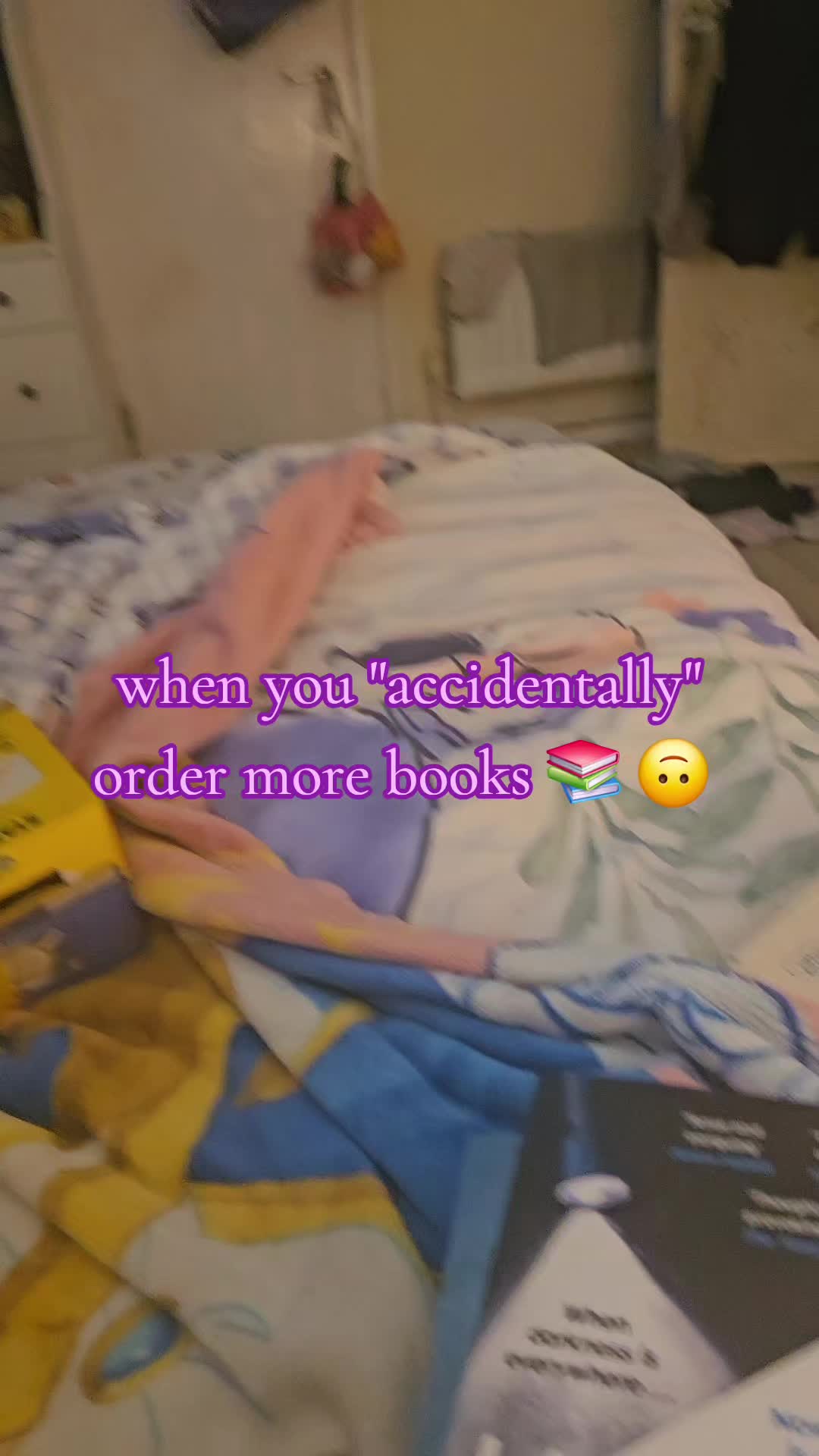 @KellyDisney