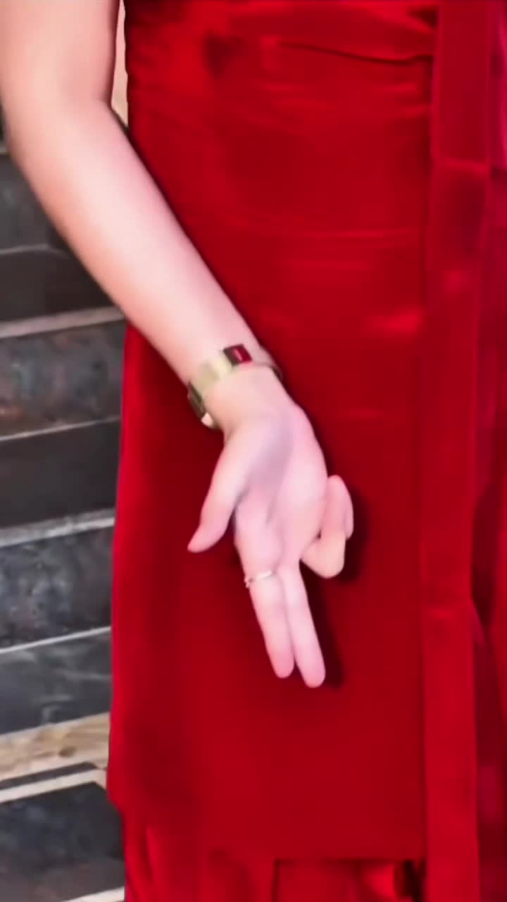 @R@$H&iuml;D