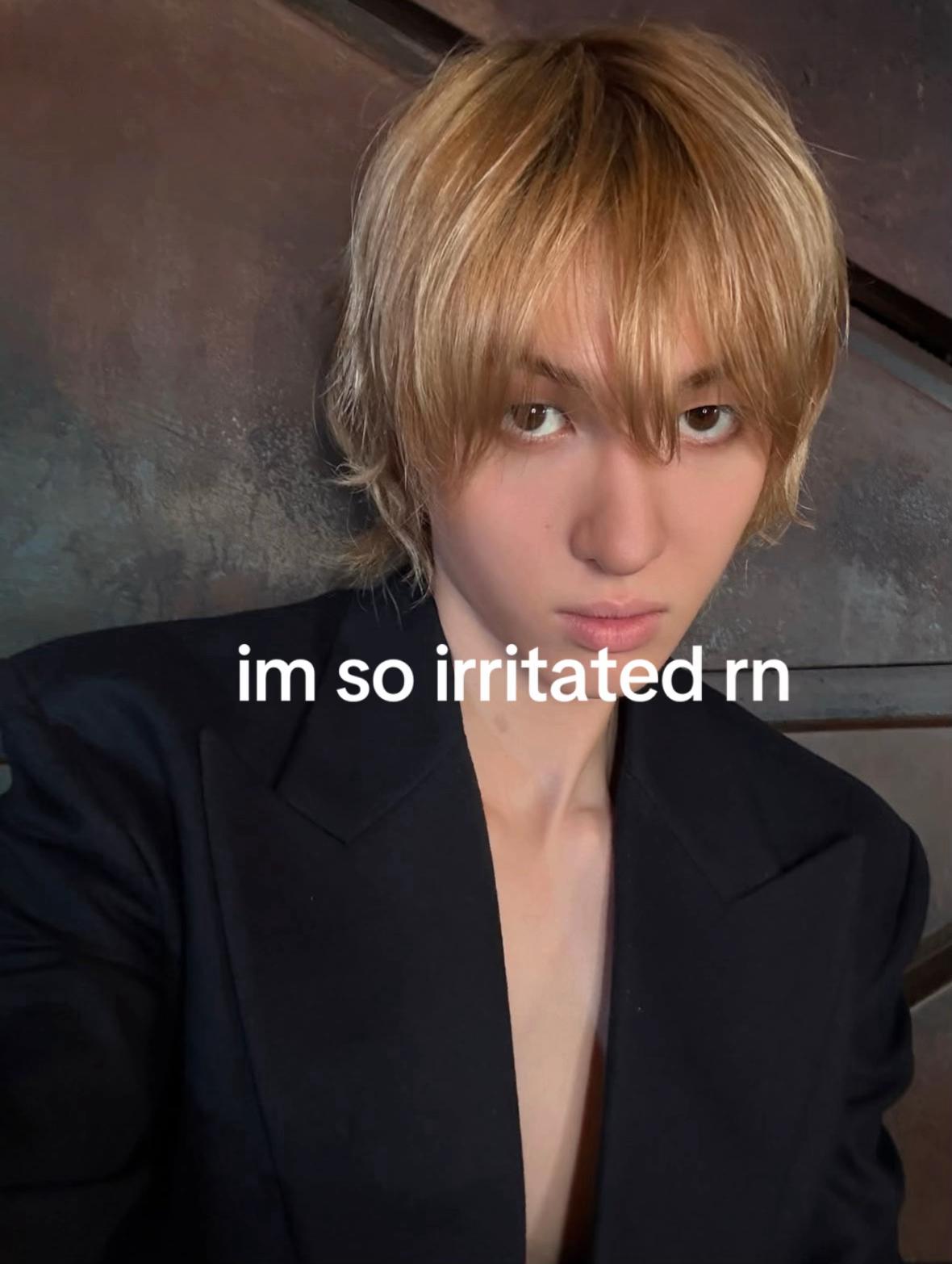 @Anna⊙⊝⊜