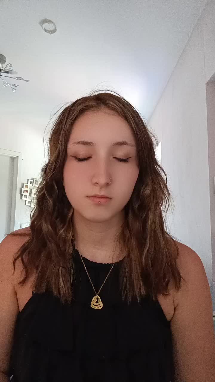 @Leonie