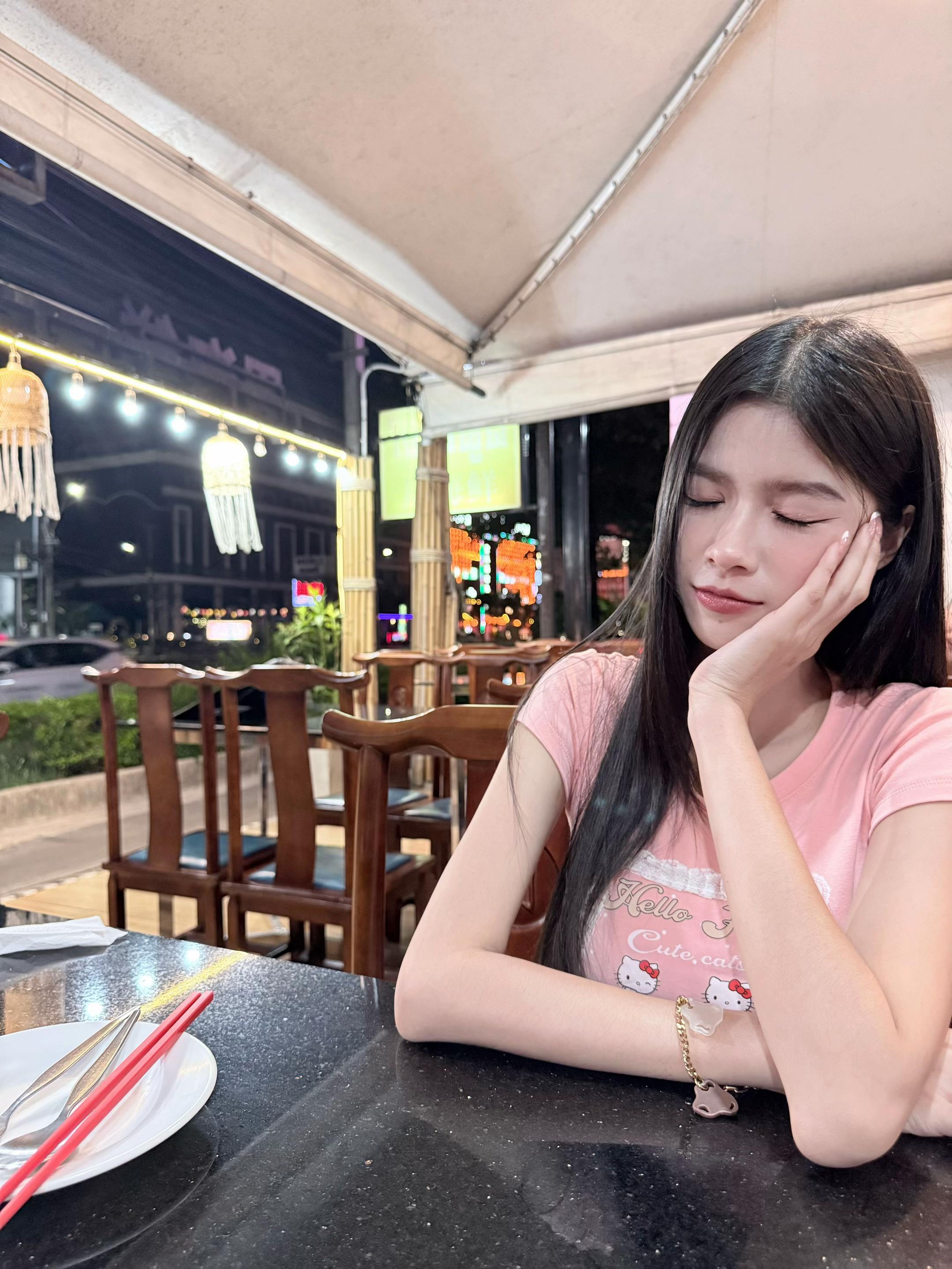 @ใบหยกที่ยิ้มหวานๆ