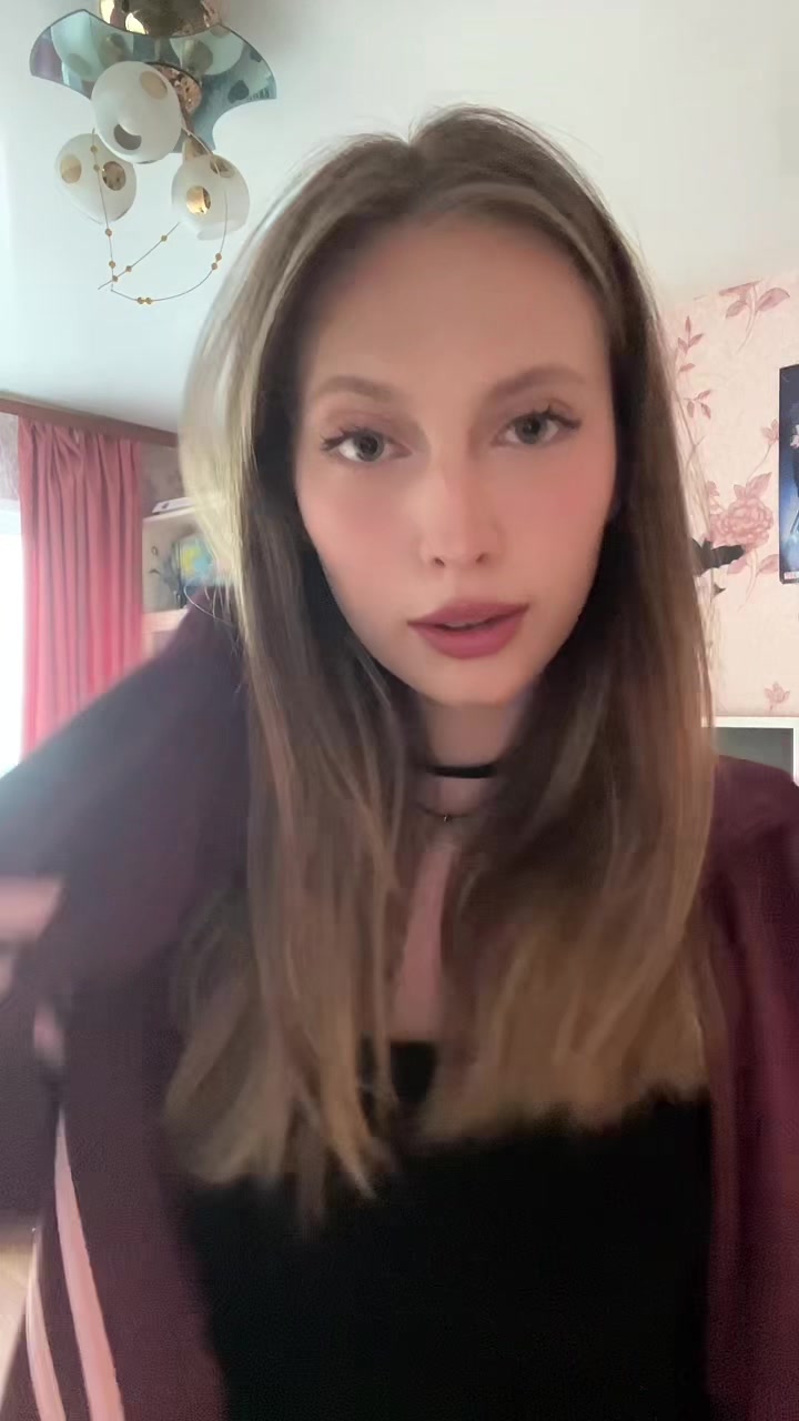 @pohyi