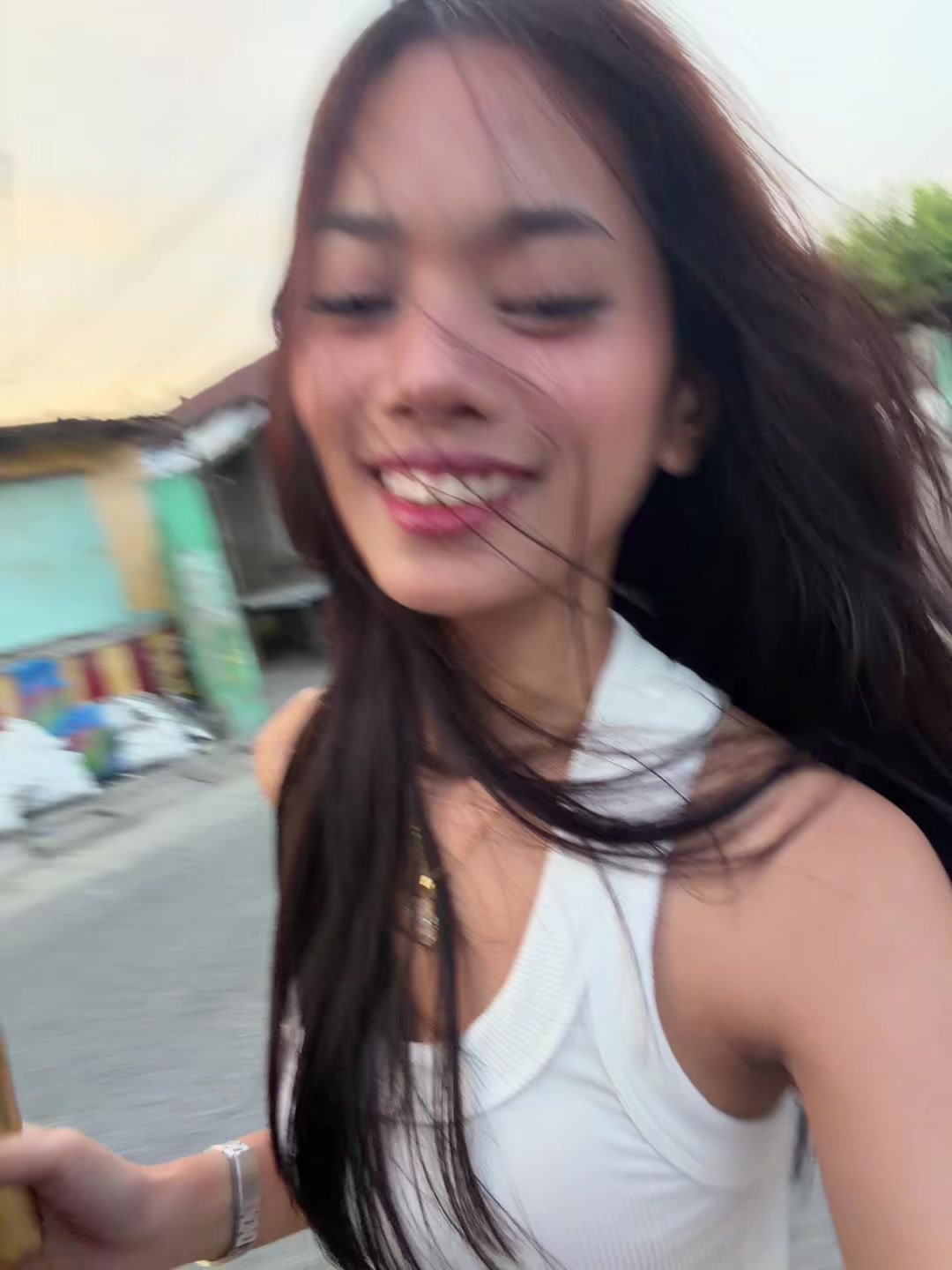 @Ella ☔