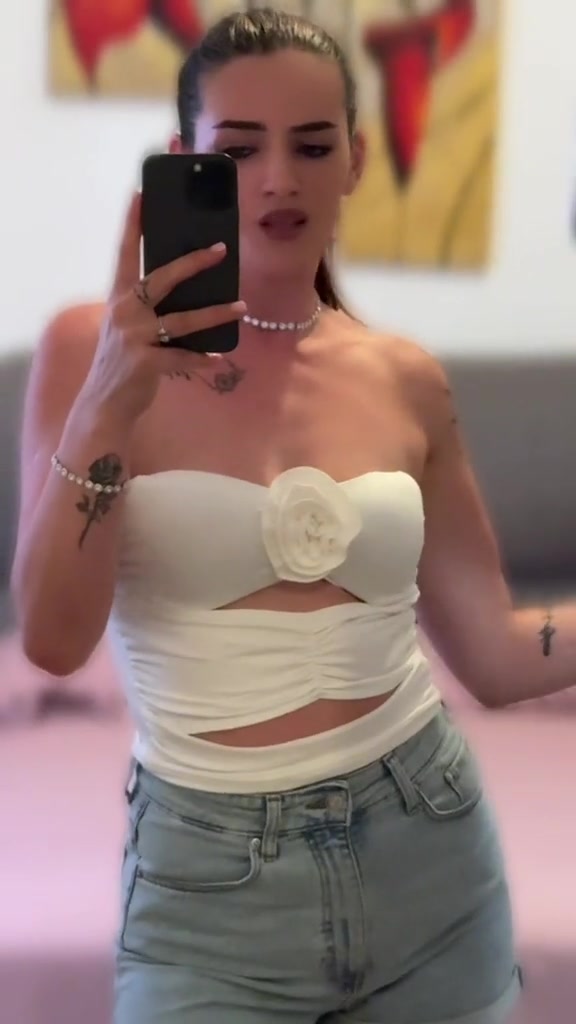 @ESTER 🦂🥀🪬