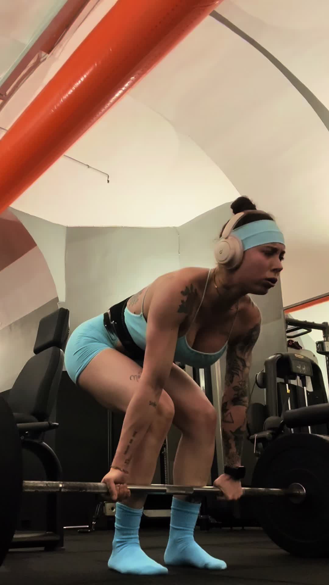 @...