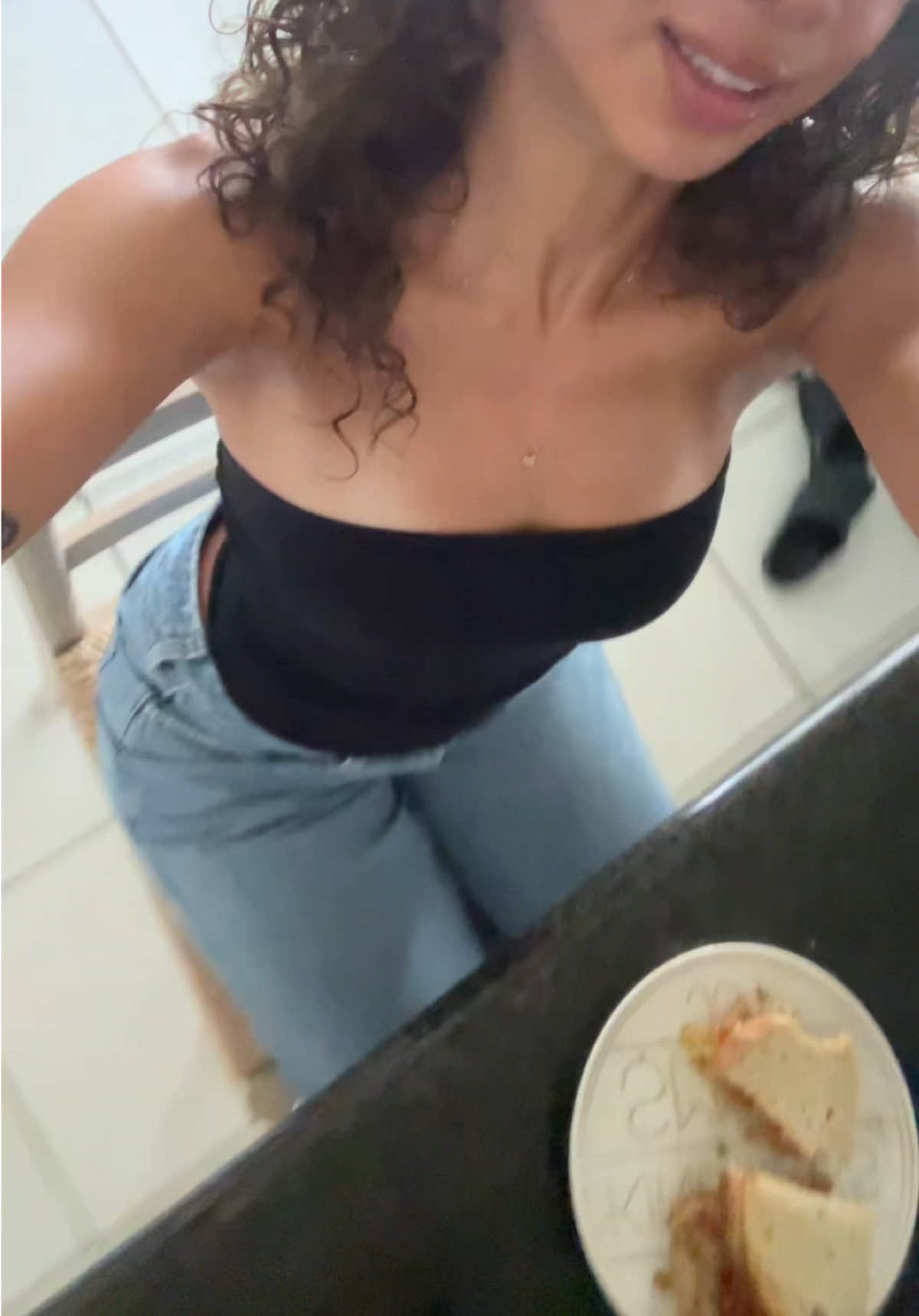 @ꨄ