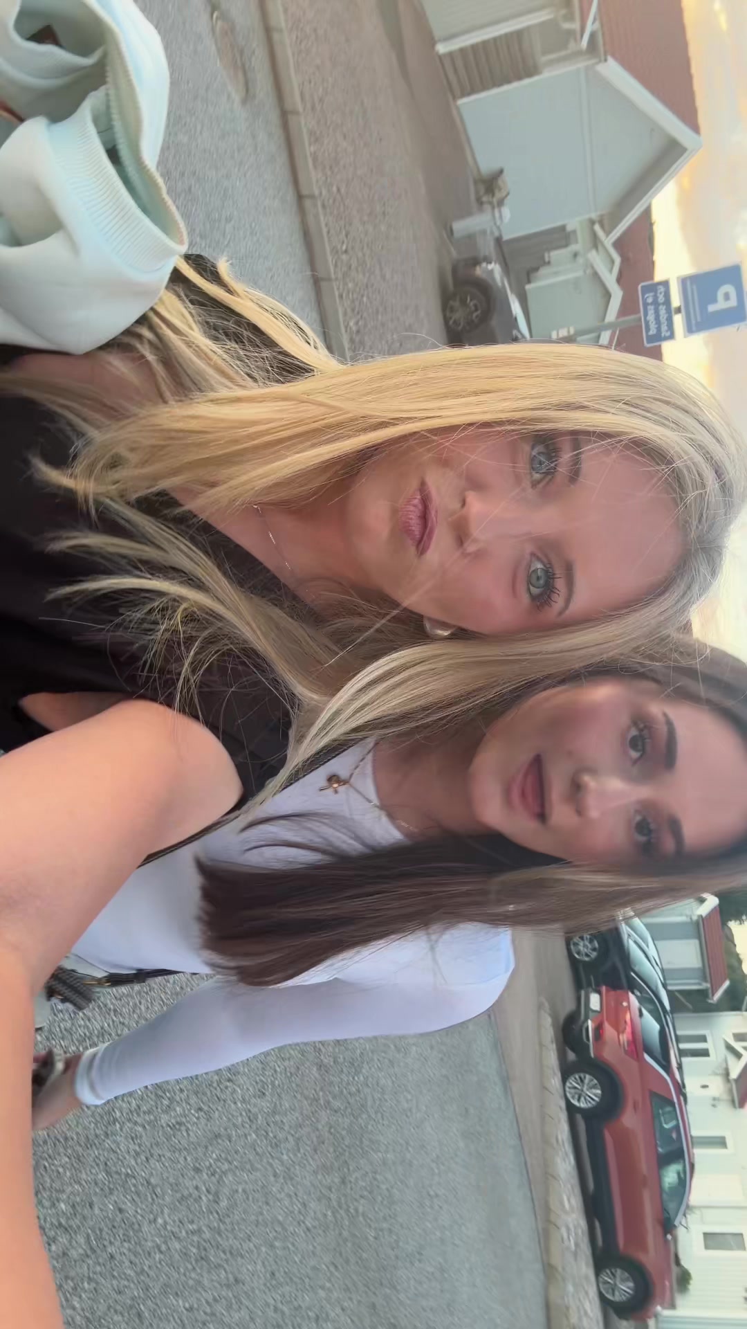 @Ellen