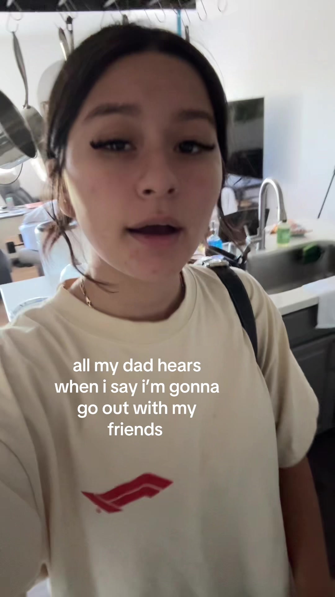 @ᝰ